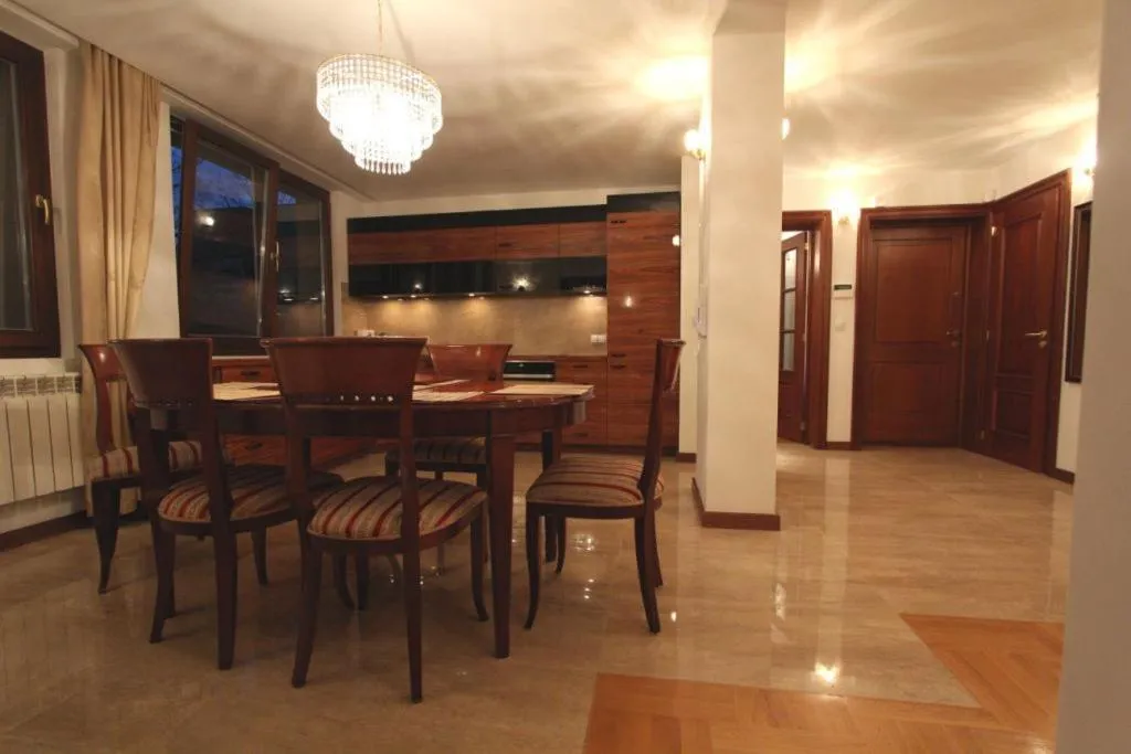 Kitchen or kitchenette in Apartment Nowiniarska near the Old Town