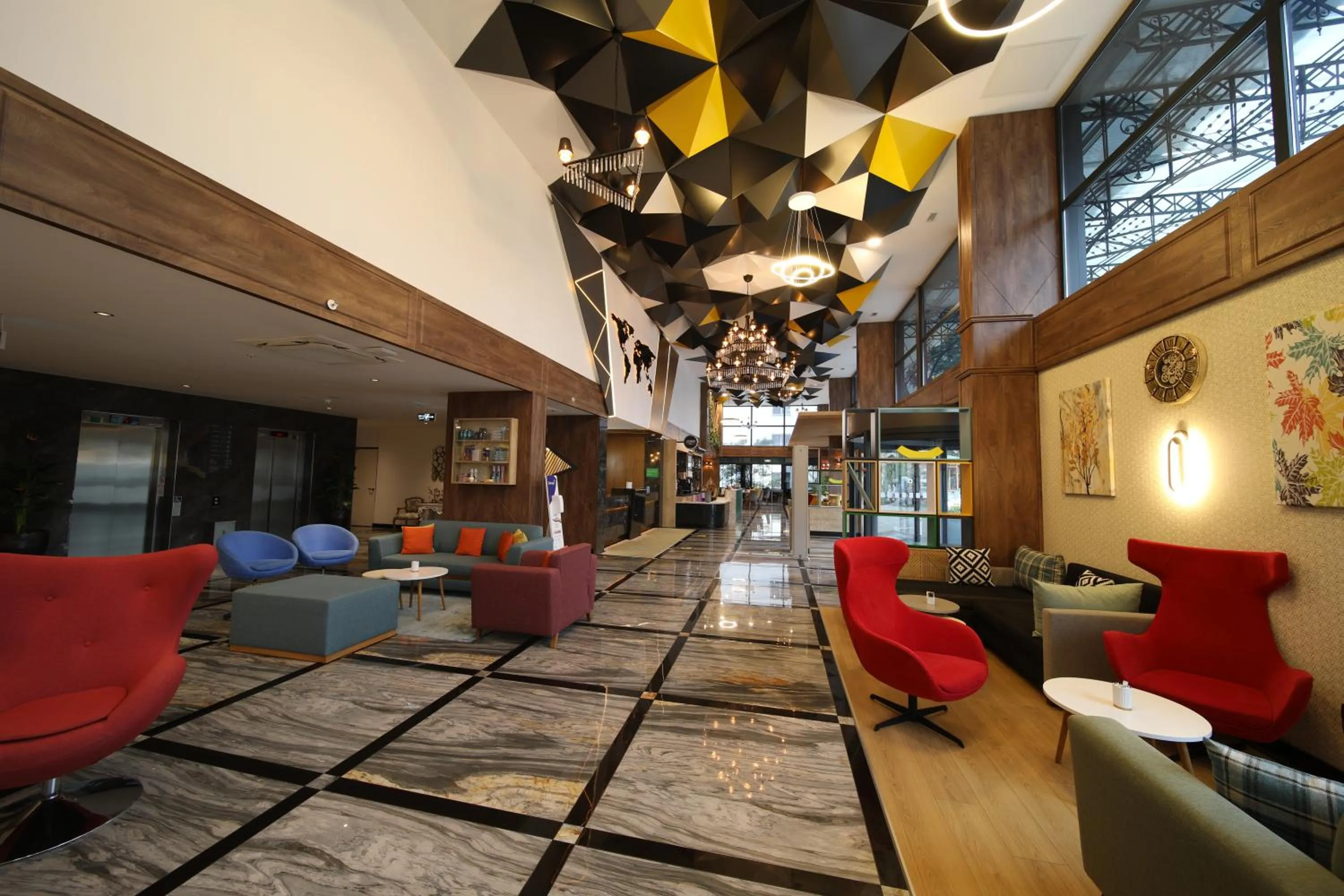 Lobby or reception in Holiday Inn - Trabzon-East by IHG