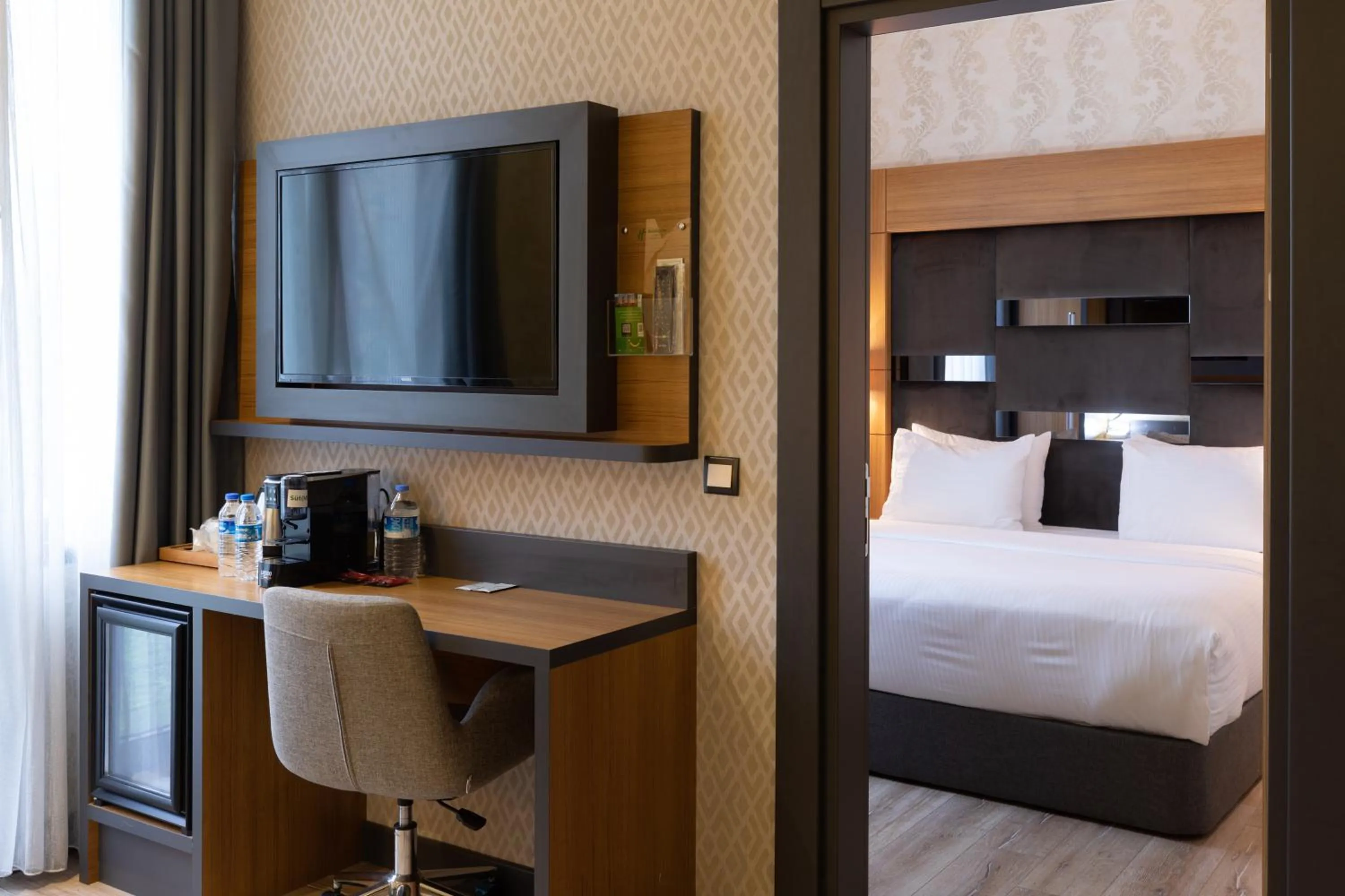 TV and multimedia, Bed in Holiday Inn - Trabzon-East by IHG