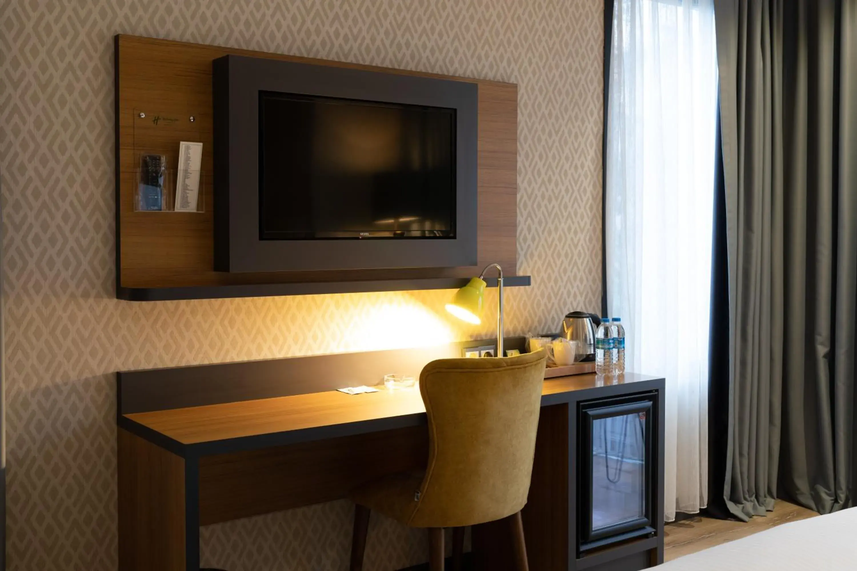 Standard King Room - Non-Smoking in Holiday Inn - Trabzon-East by IHG Standard King Room - Non-Smoking in Holiday Inn - Trabzon-East by IHG