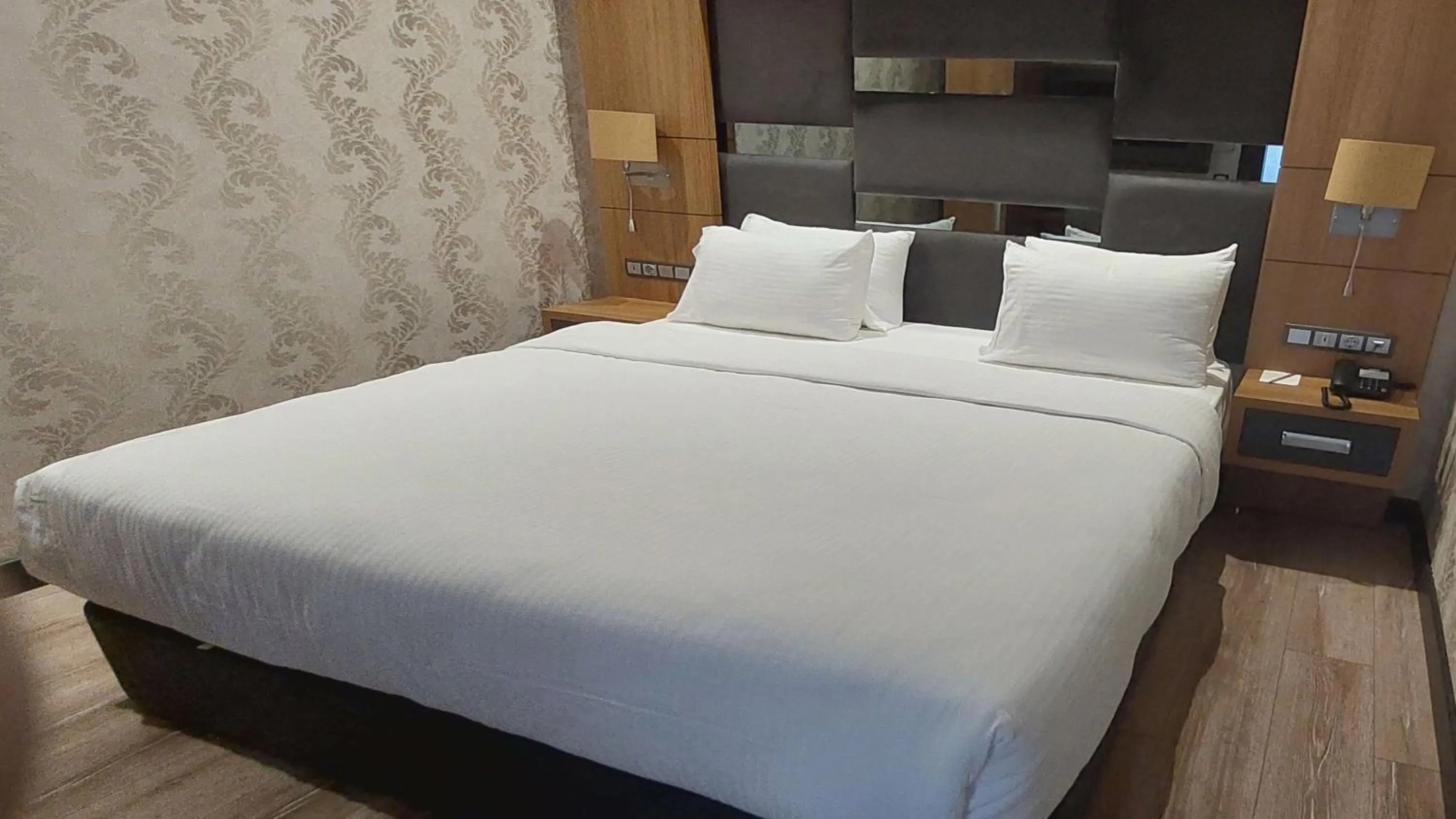 Photo of the whole room, Bed in Holiday Inn - Trabzon-East by IHG