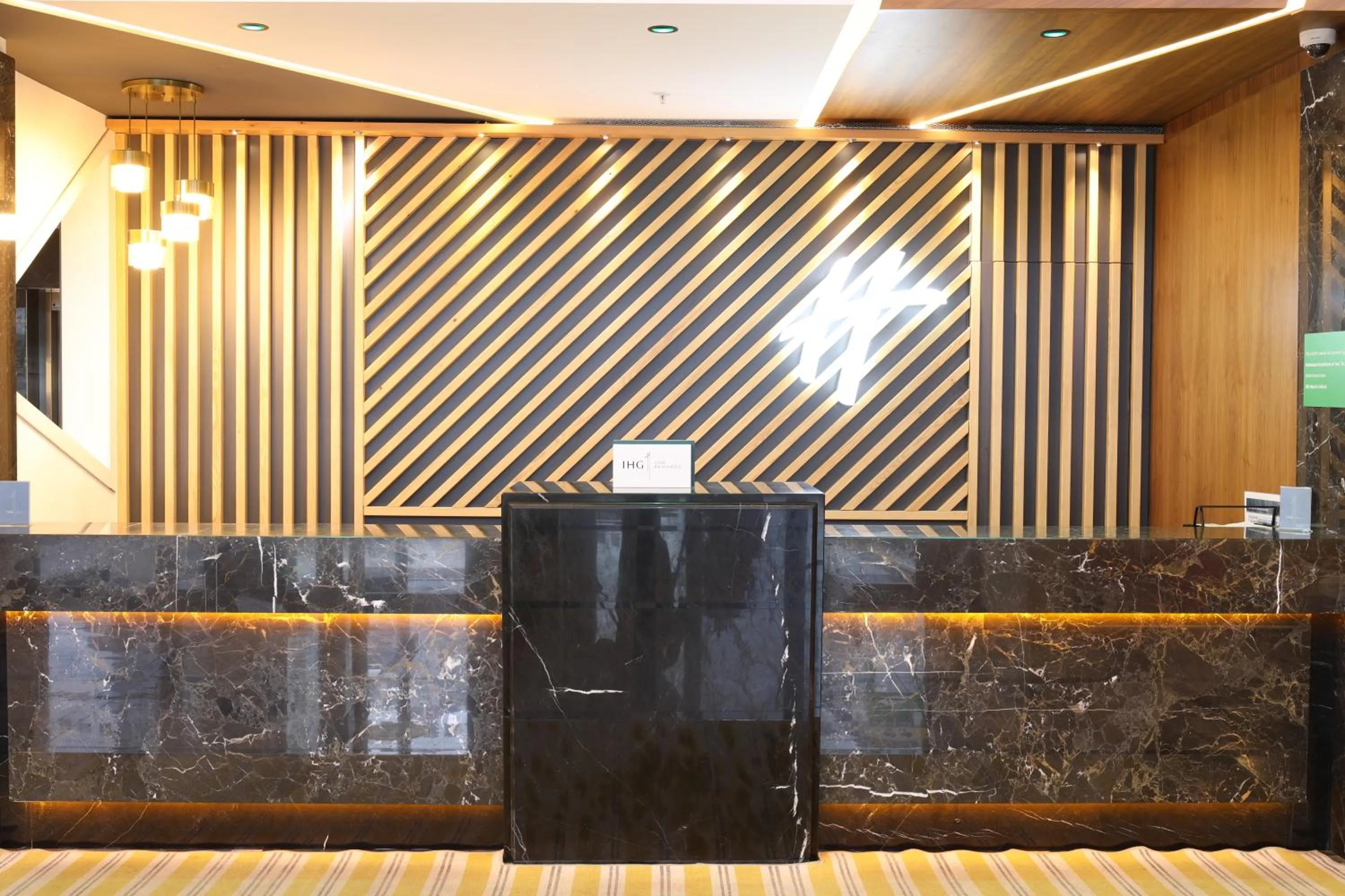 Lobby or reception in Holiday Inn - Trabzon-East by IHG