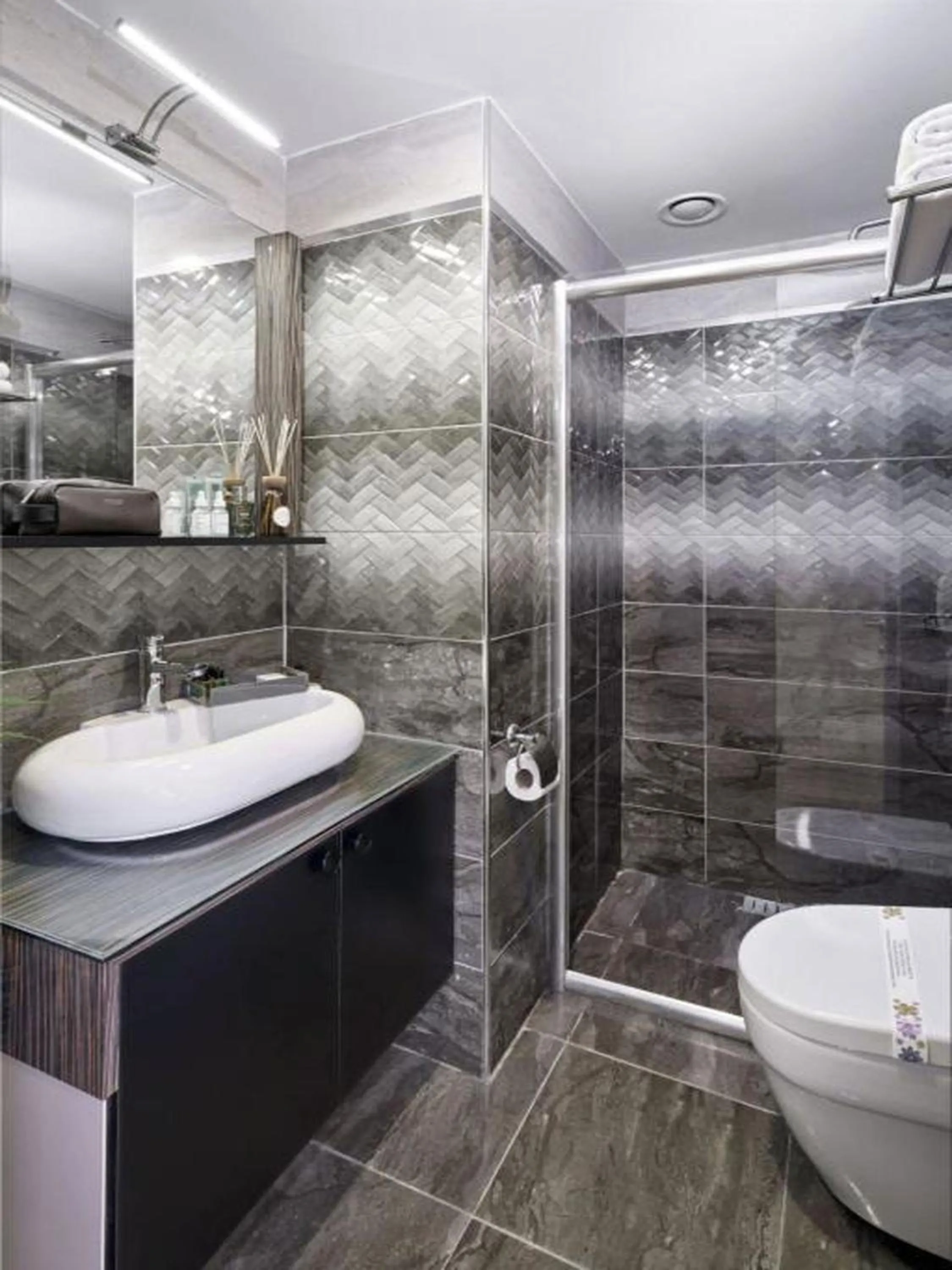 Bathroom in Actuel Life Hotel