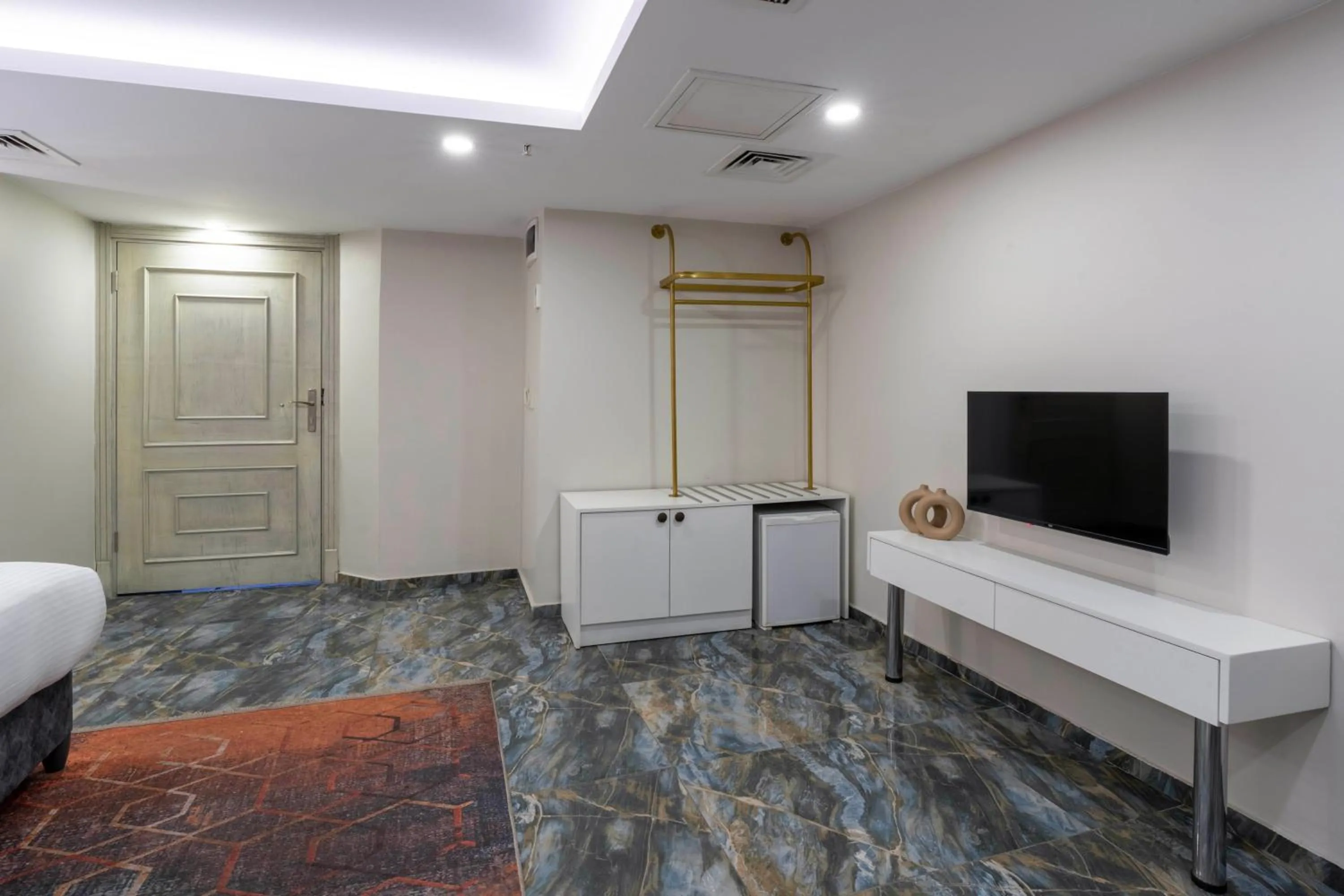 TV and multimedia in Actuel Life Hotels - Special Class