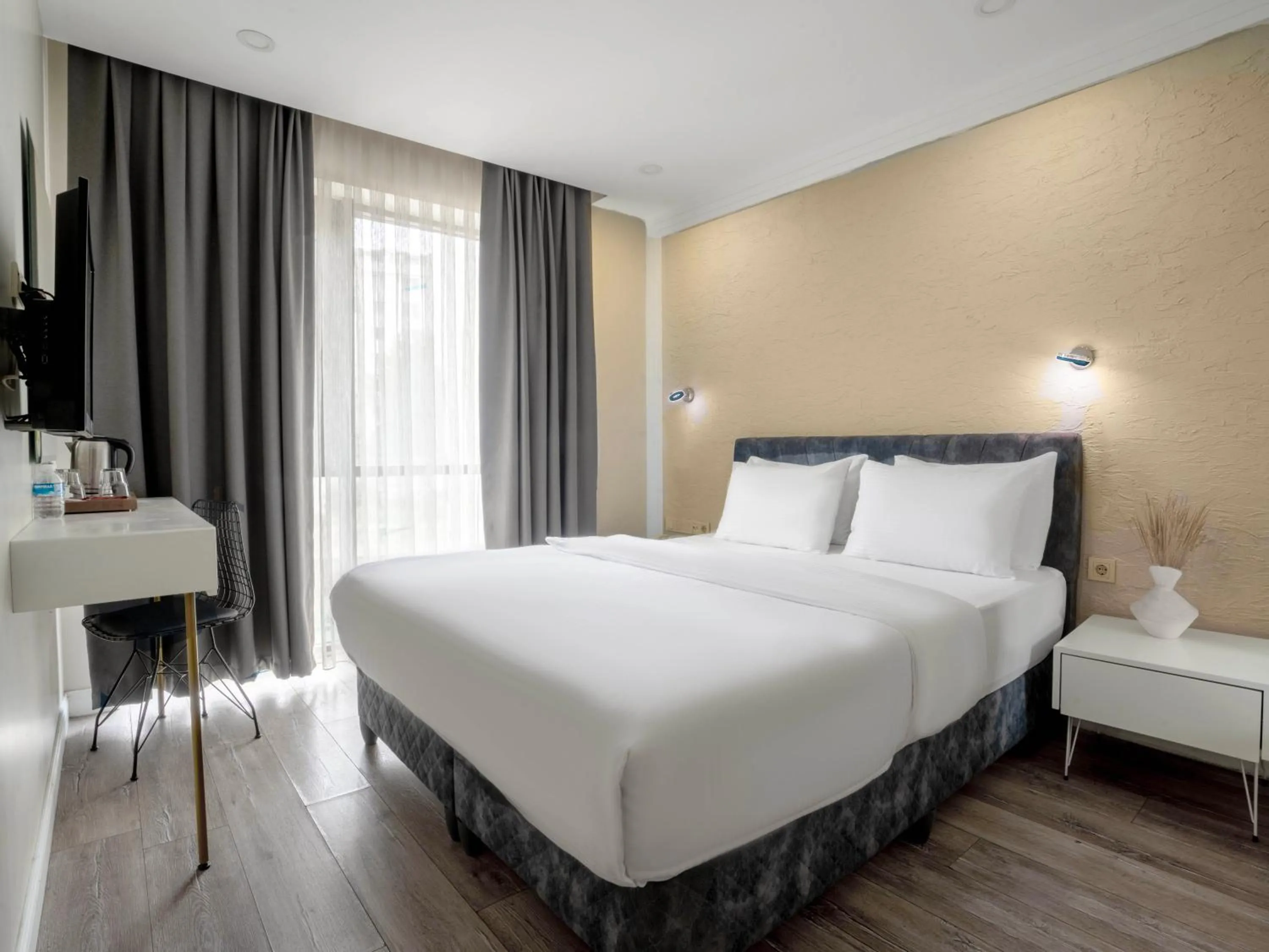 Photo of the whole room, Bed in Actuel Life Hotels - Special Class