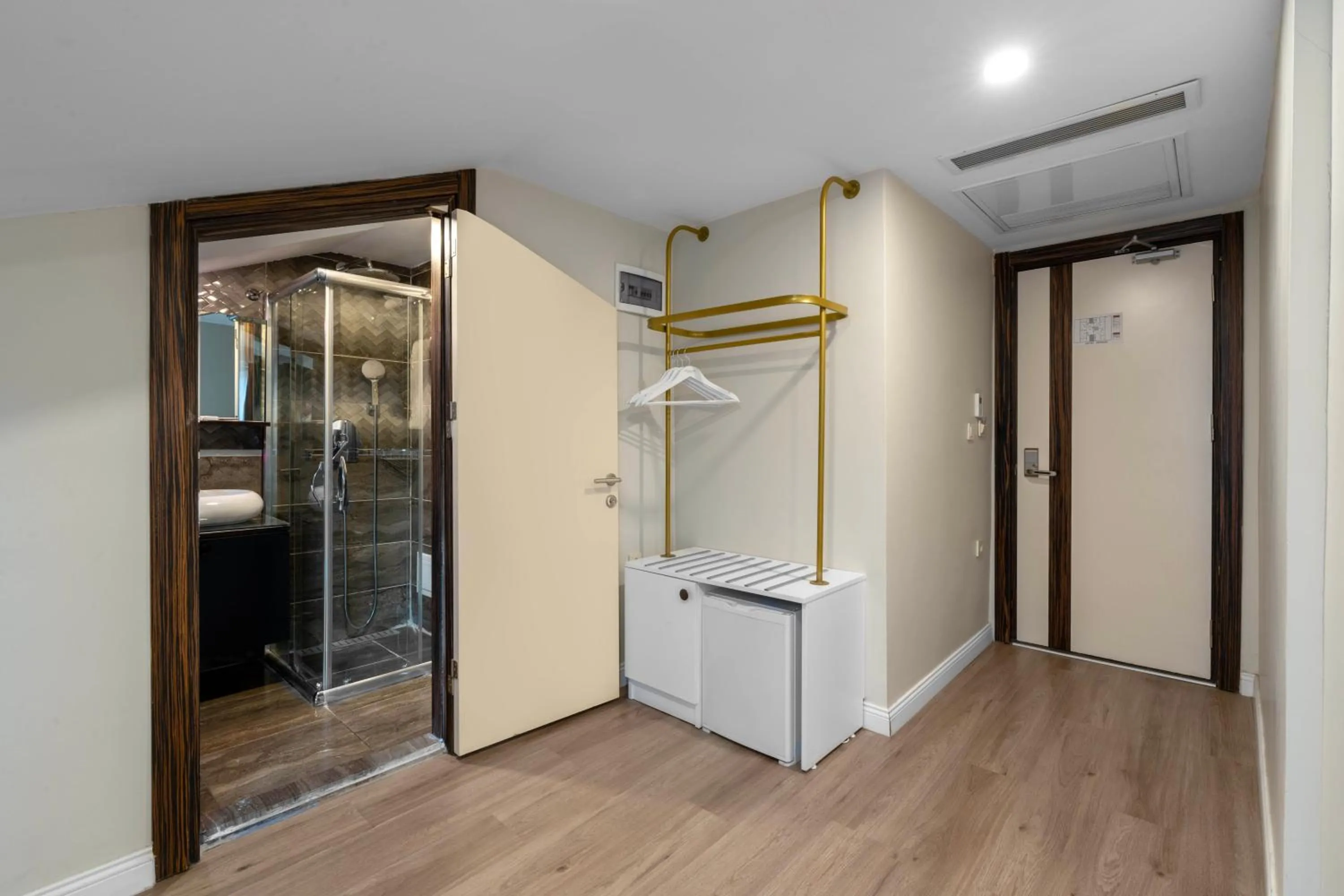 wardrobe in Actuel Life Hotels - Special Class