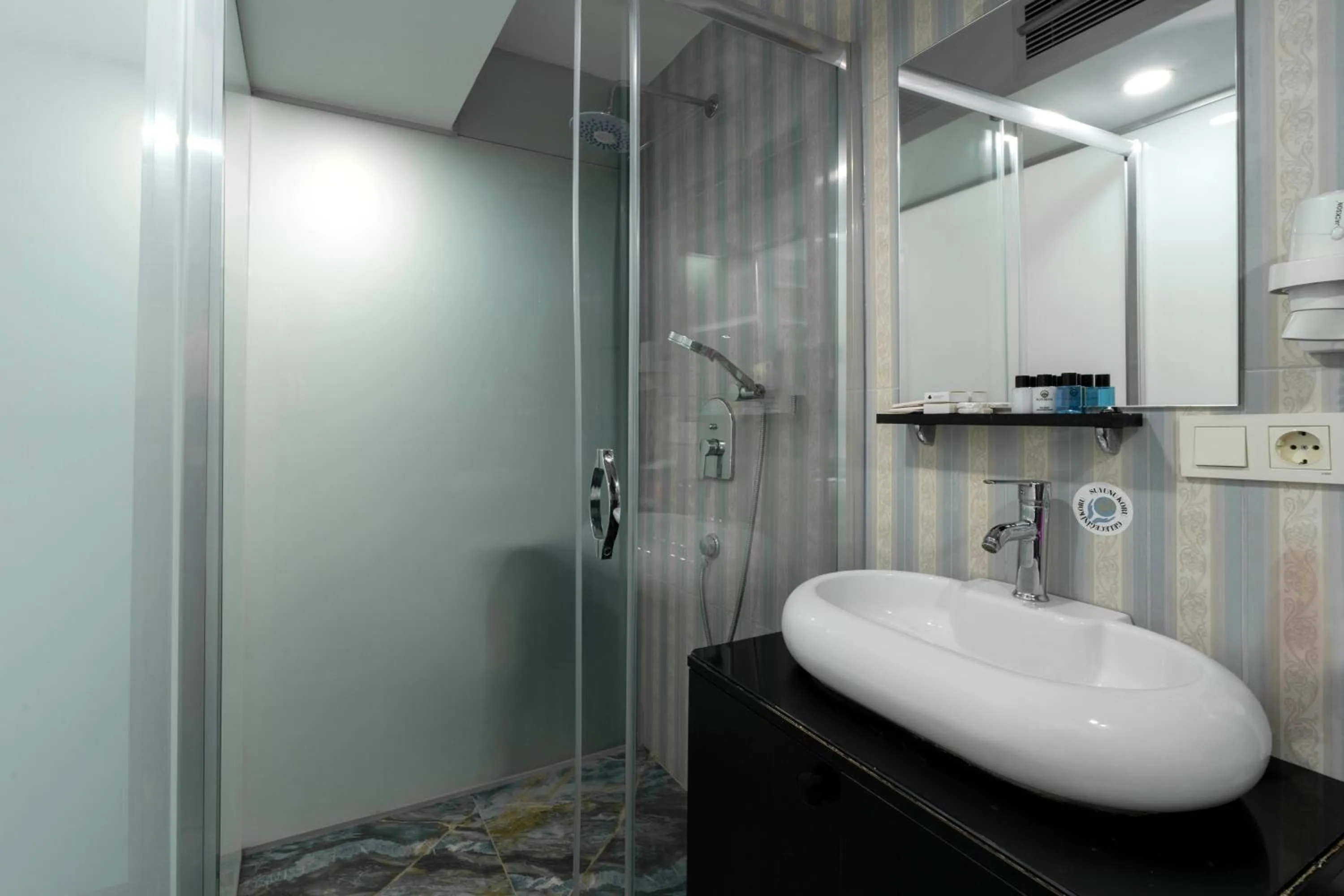 Bathroom in Actuel Life Hotels - Special Class