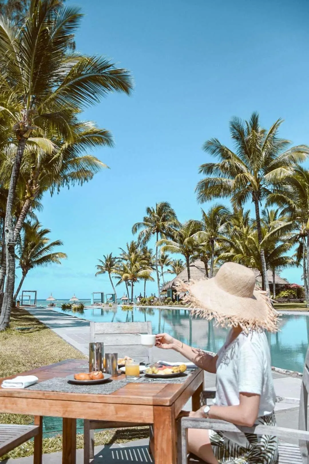 Restaurant/places to eat in Outrigger Mauritius Beach Resort
