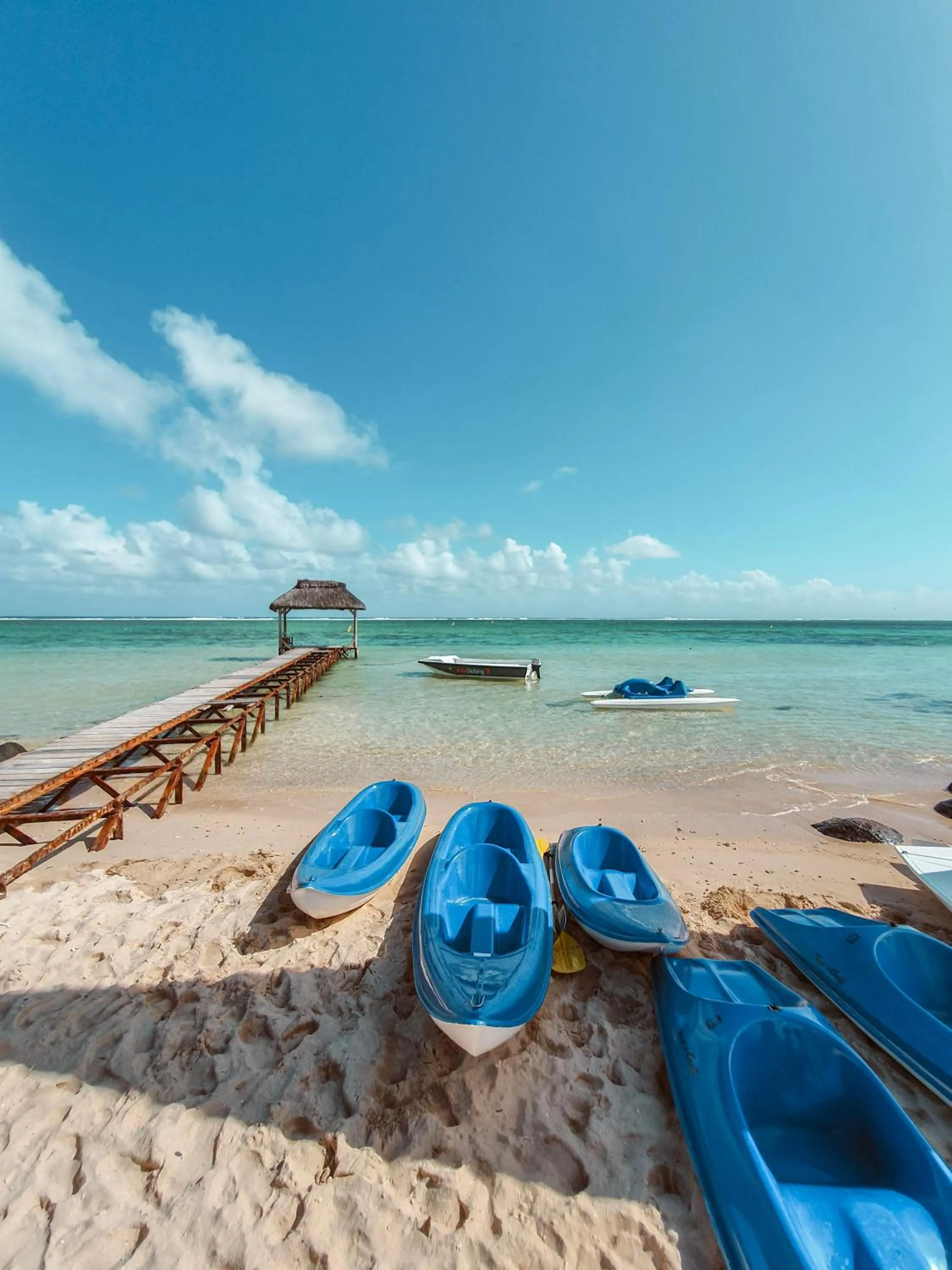 Beach in Outrigger Mauritius Beach Resort
