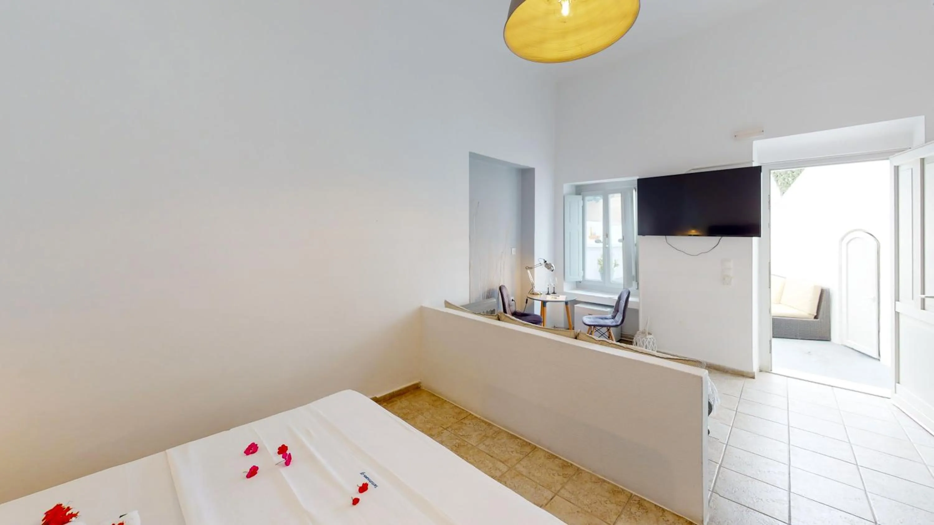 Bedroom in NEOKLASSIKO KOUKOULI