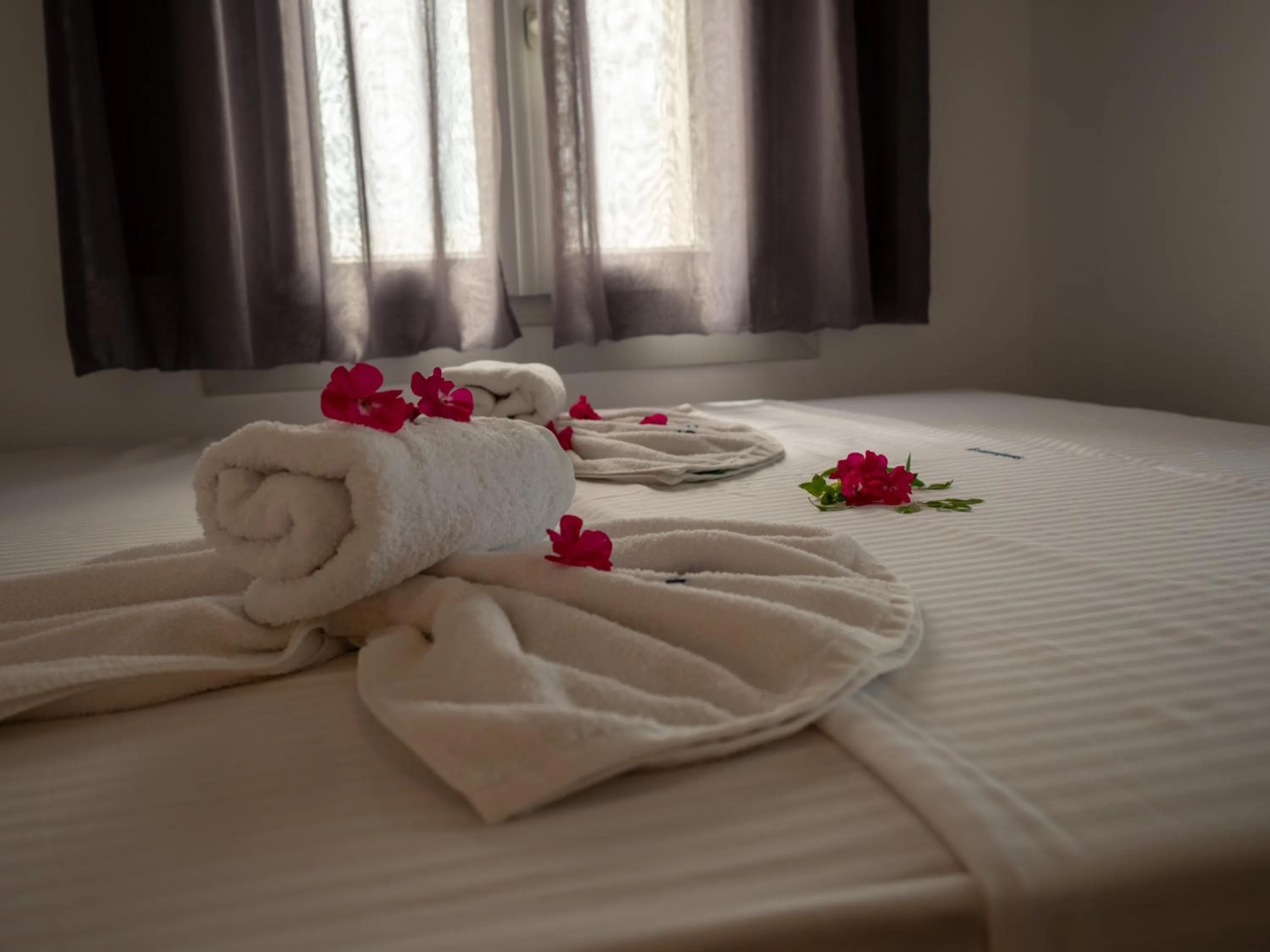 Bed in NEOKLASSIKO KOUKOULI