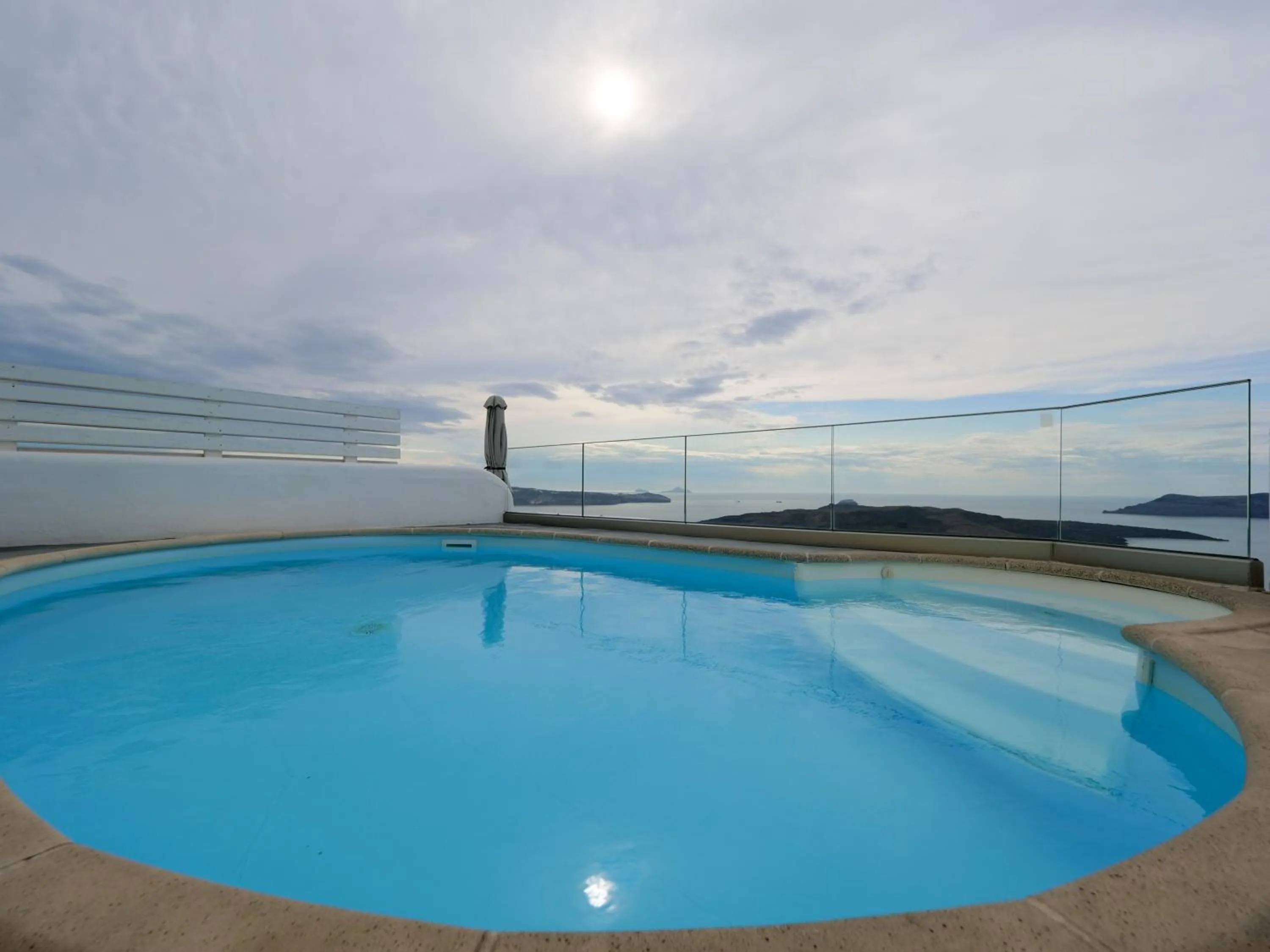 Swimming pool in NEOKLASSIKO KOUKOULI