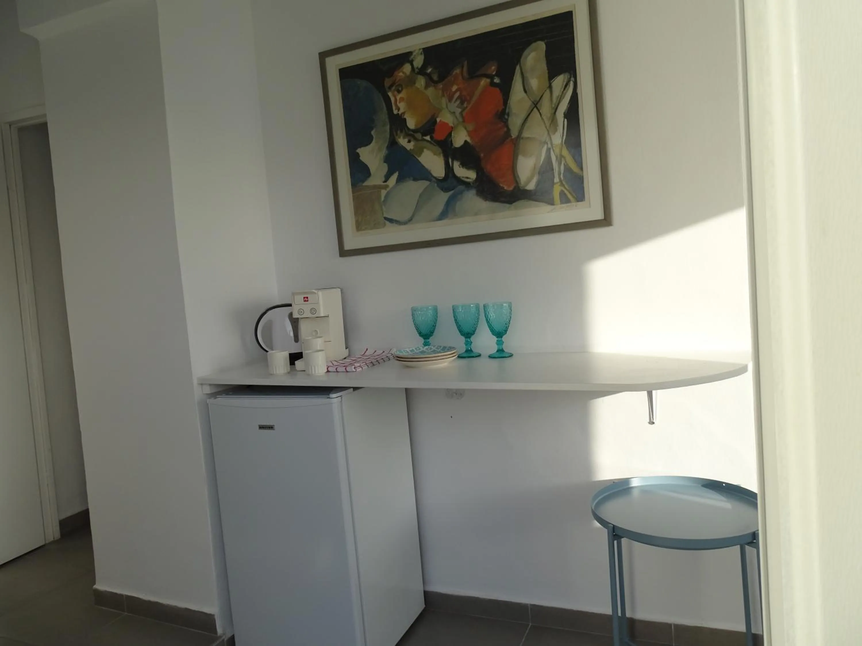 Coffee/tea facilities in NEOKLASSIKO KOUKOULI