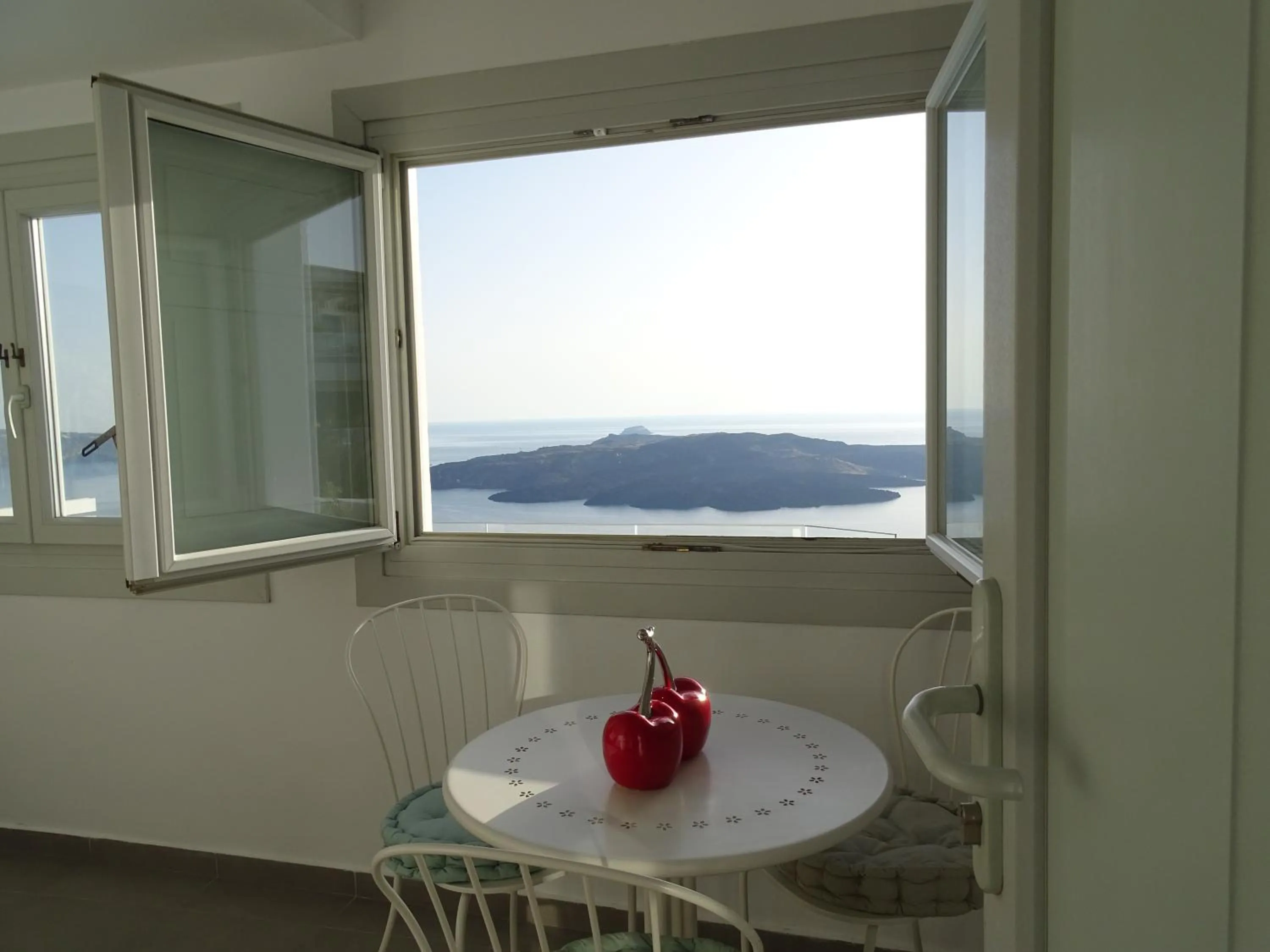 Seating area in NEOKLASSIKO KOUKOULI