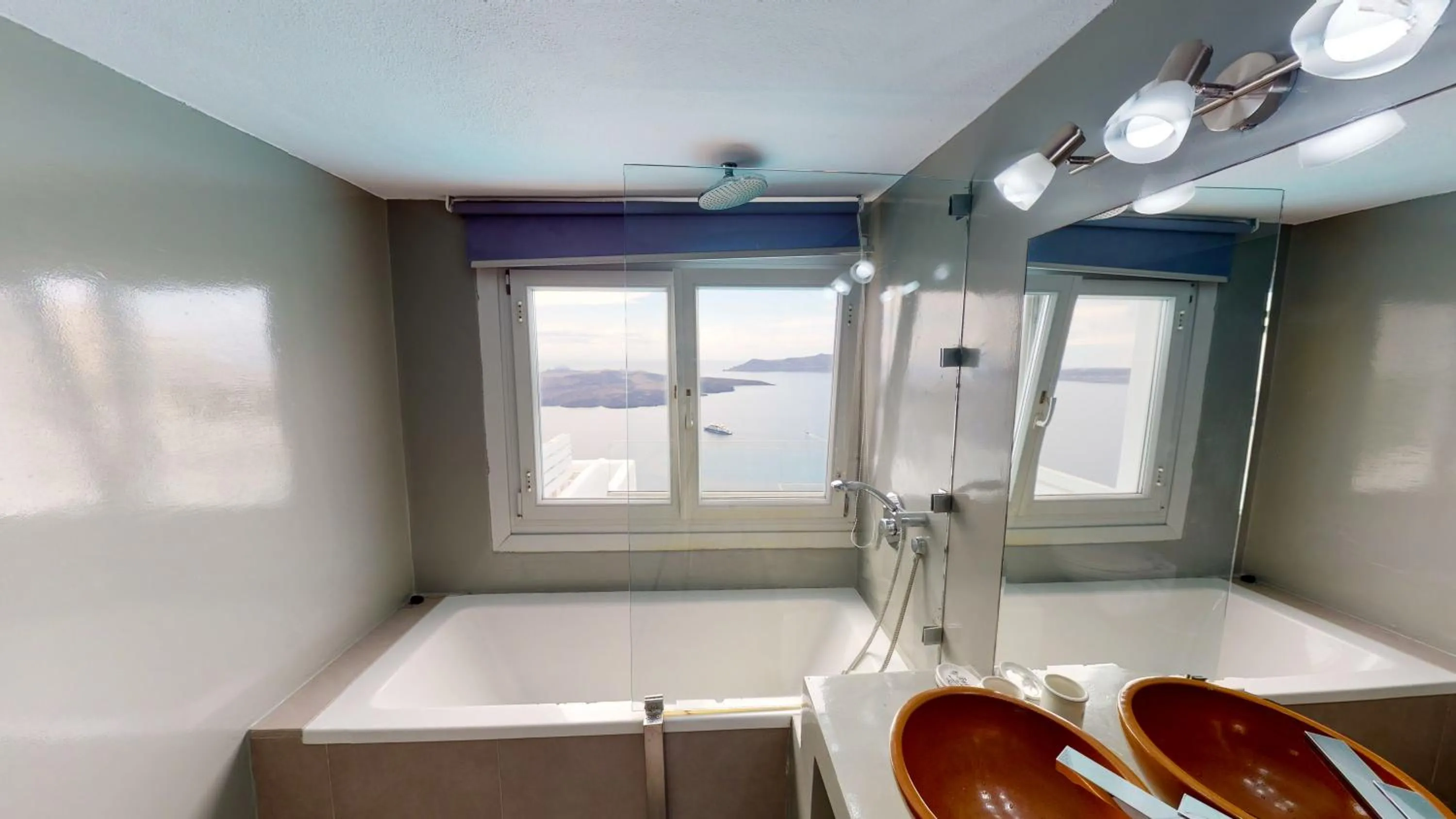 Bathroom in NEOKLASSIKO KOUKOULI