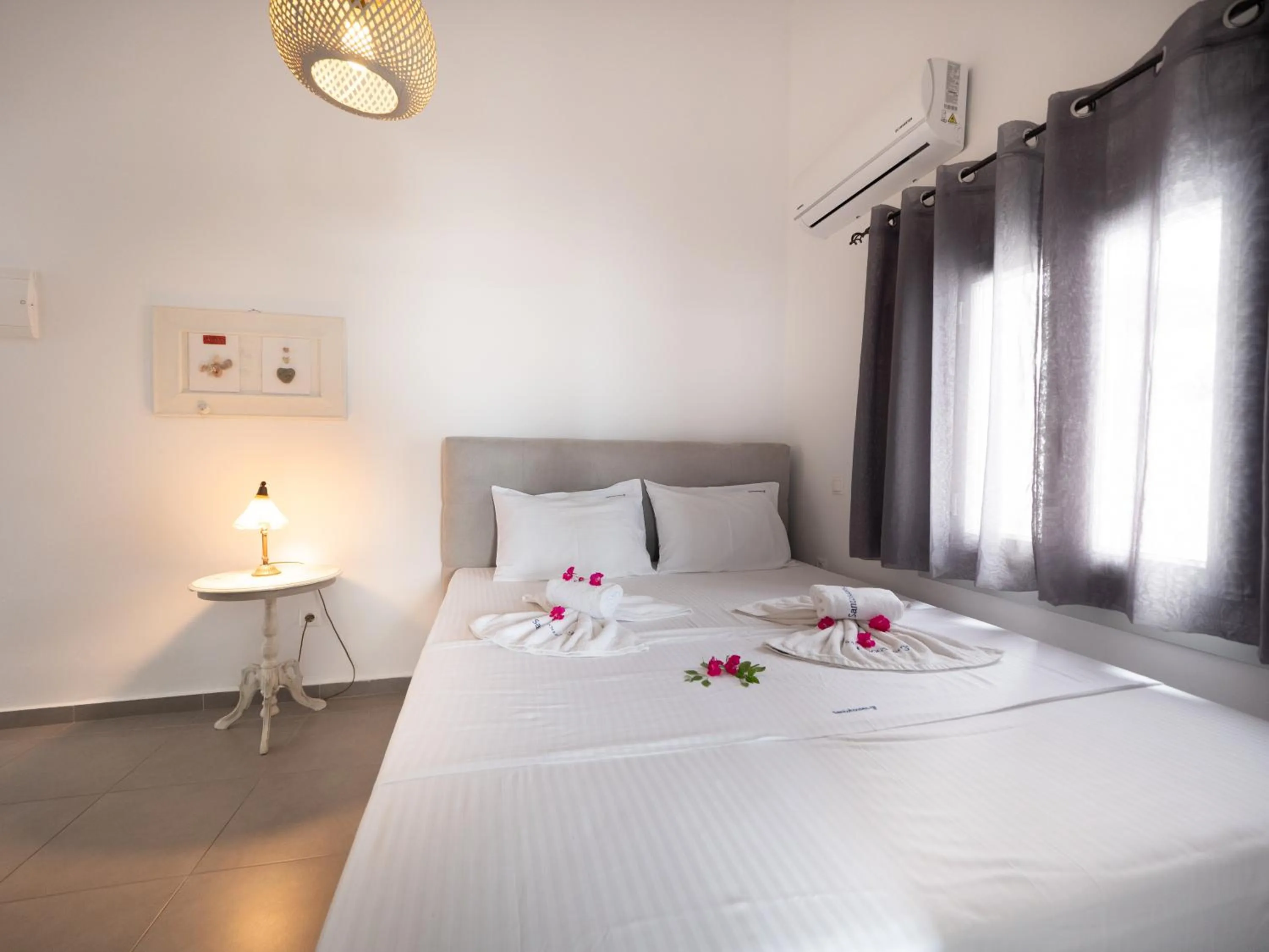 Bedroom in NEOKLASSIKO KOUKOULI