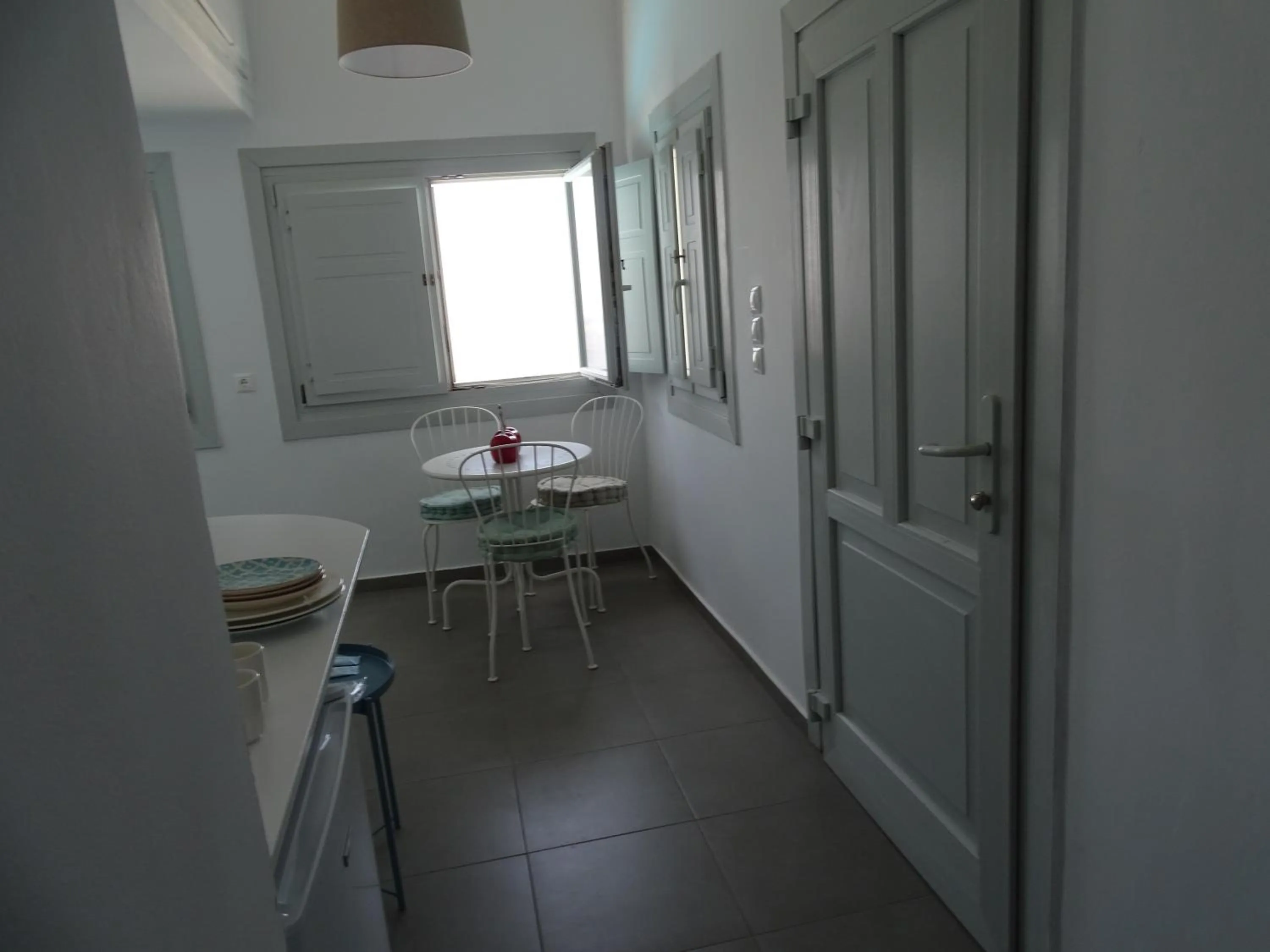 Seating area in NEOKLASSIKO KOUKOULI