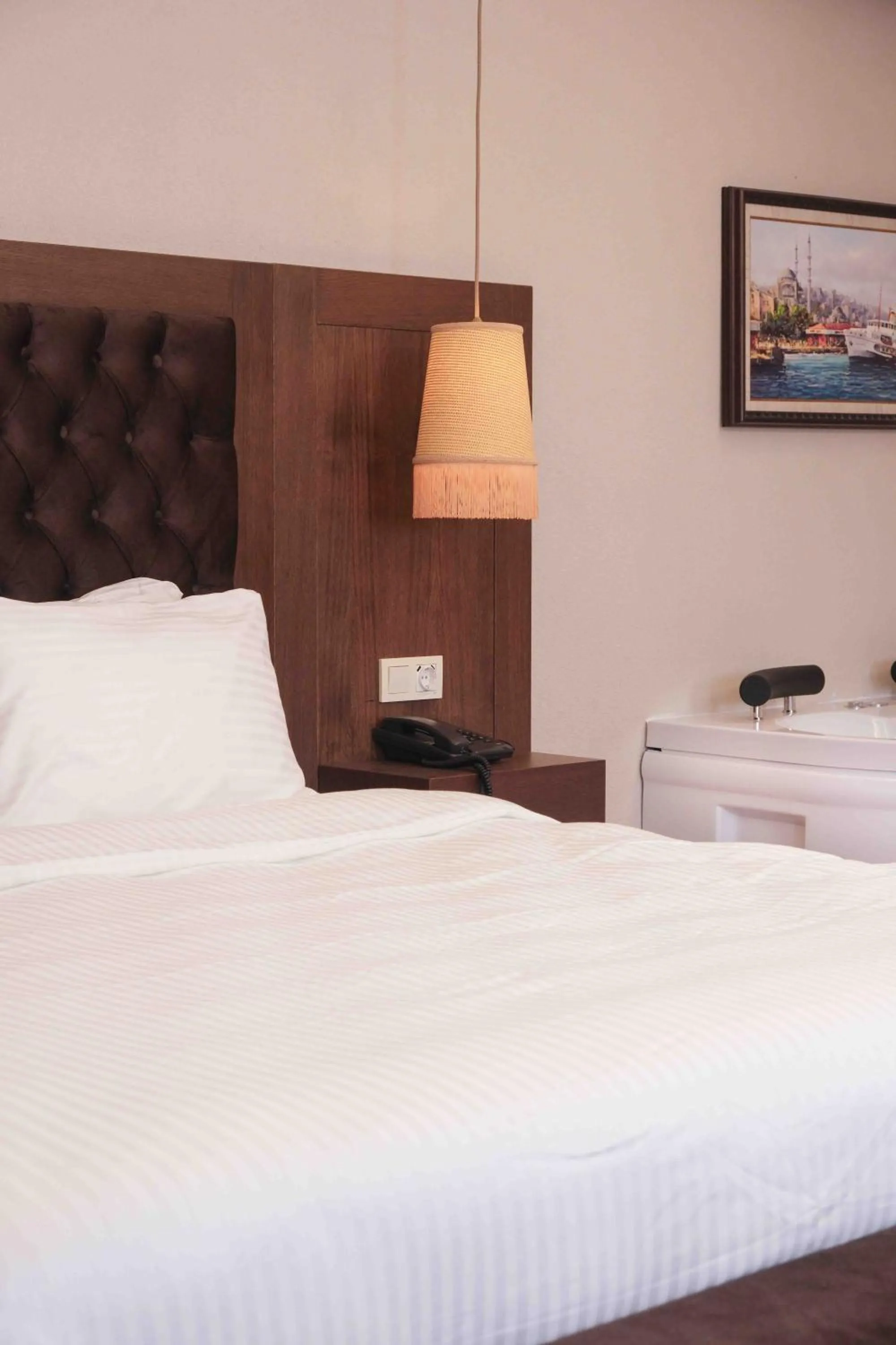 Hot Tub, Bed in Phellos Suites Boutique Hotel