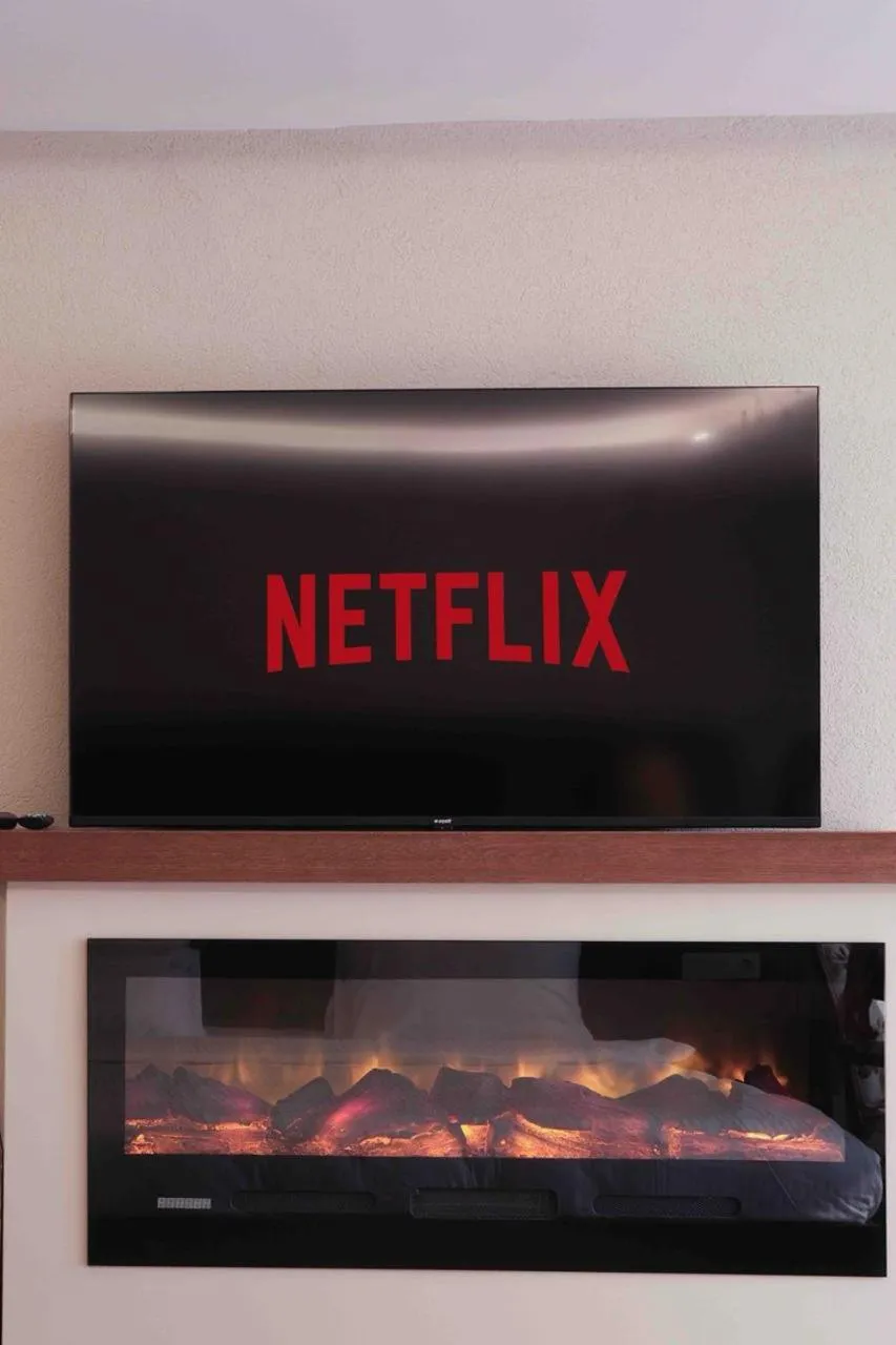 TV and multimedia in Phellos Suites Boutique Hotel