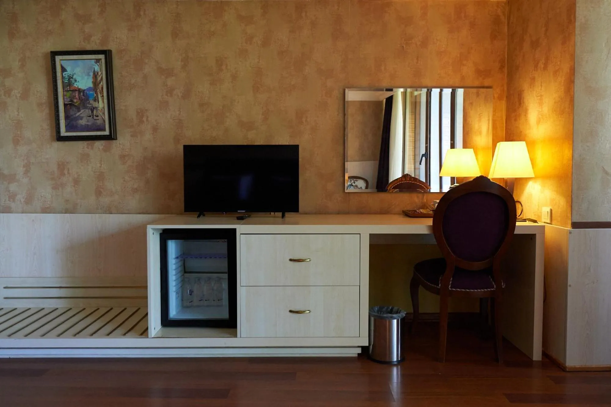 TV and multimedia in Phellos Suites Boutique Hotel