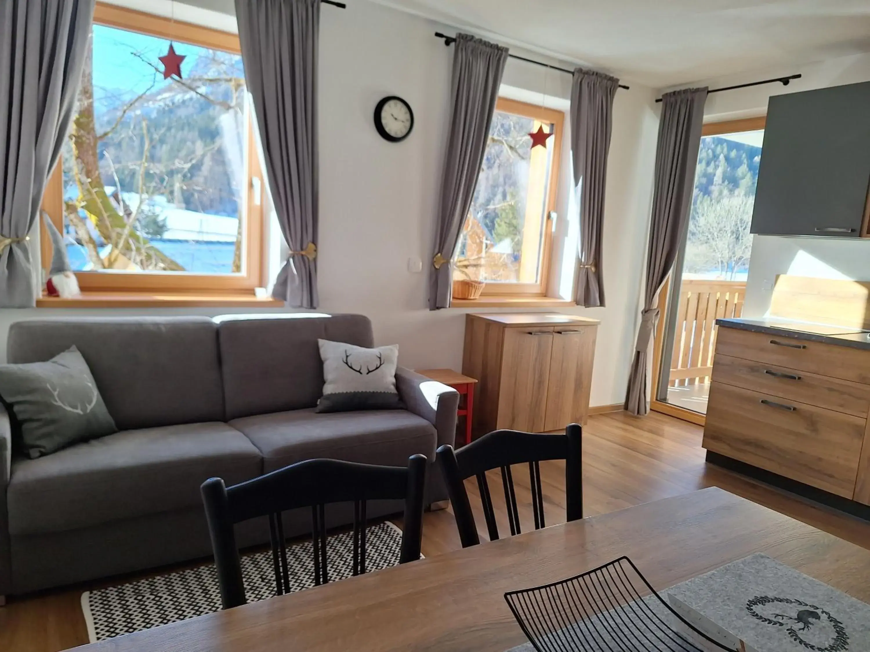 Apartment with Balcony and Mountain View in Apartments Gorski raj Apartment with Balcony and Mountain View in Apartments Gorski raj