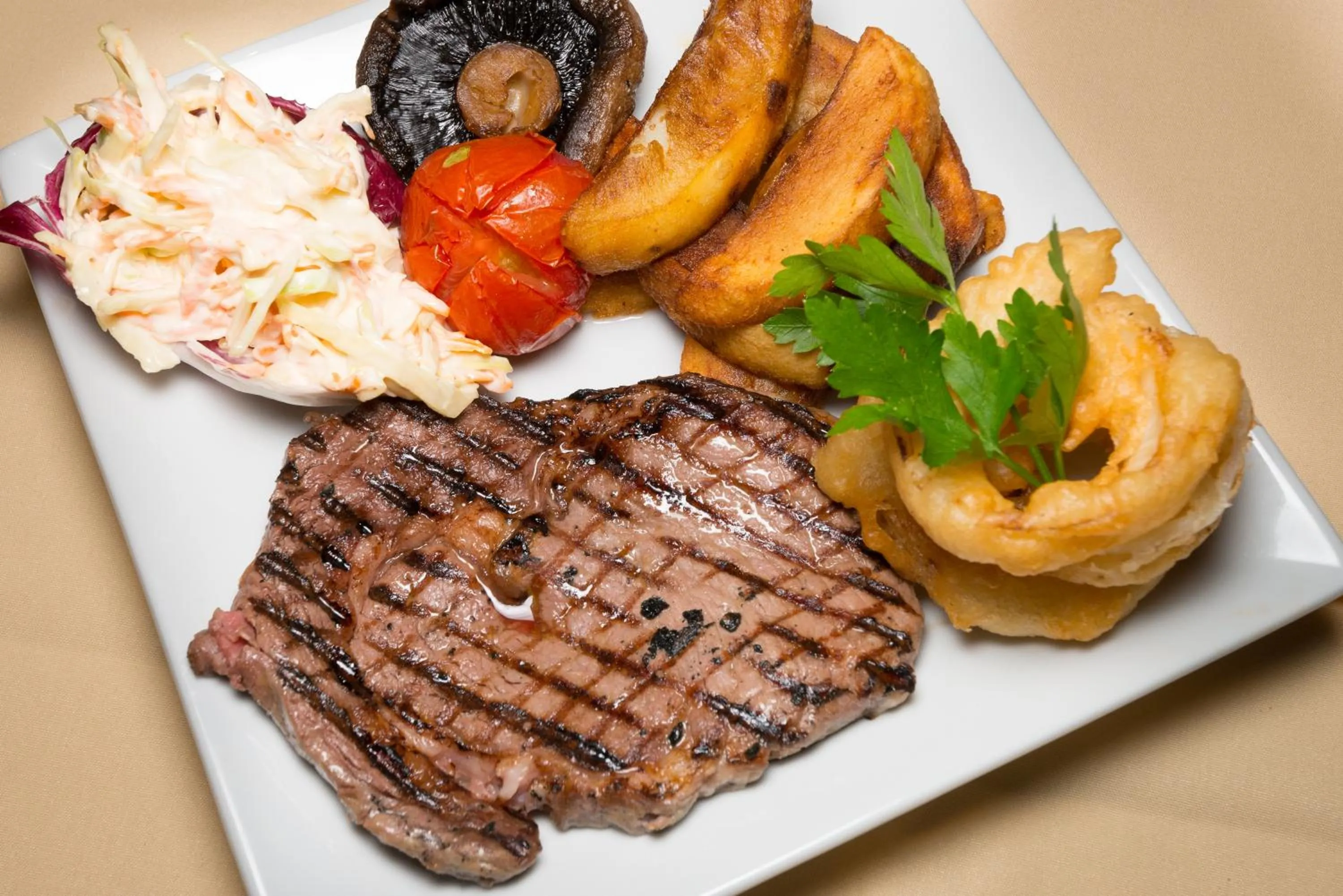 Restaurant/places to eat in Ocean View Hotel