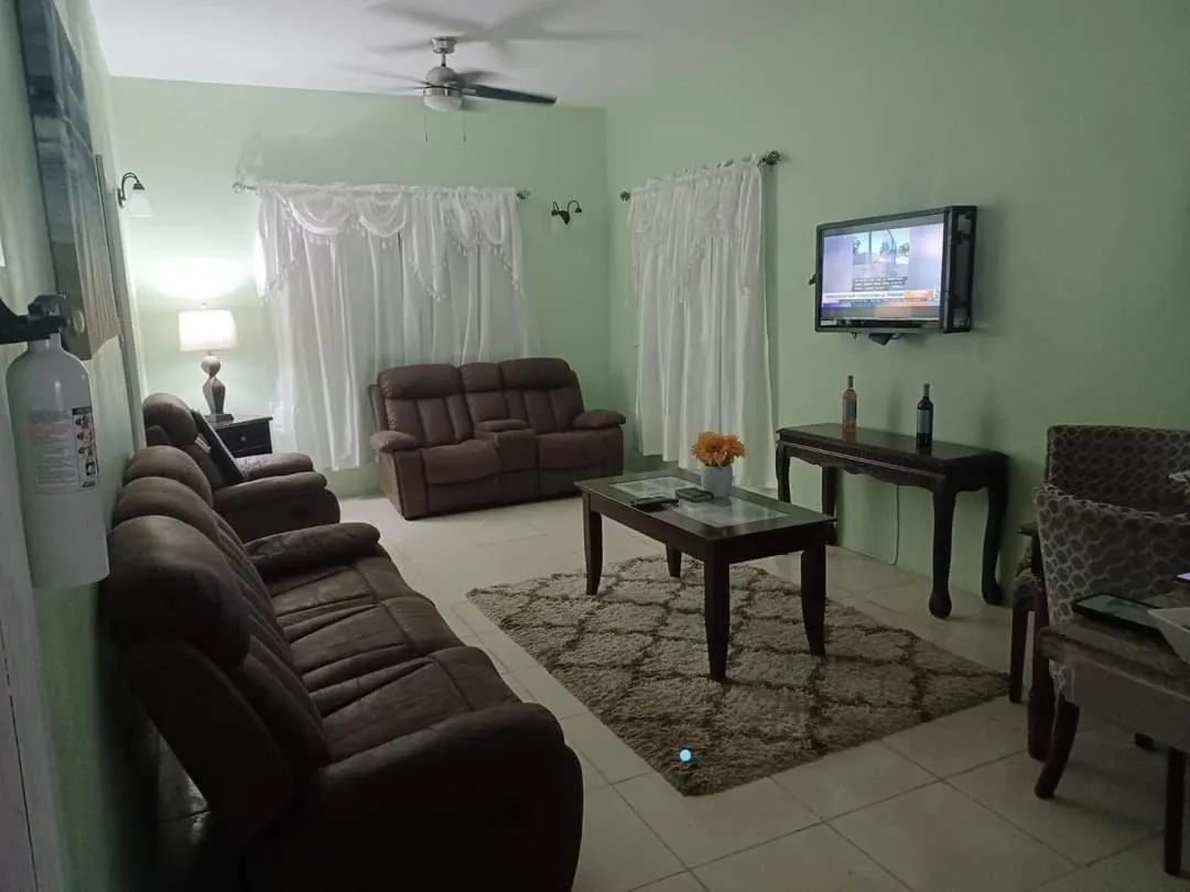 Dela de-Rose Guest House Negril Jamaica