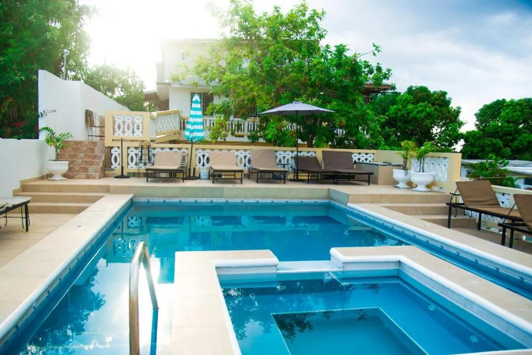 Dela de-Rose Guest House Negril Jamaica