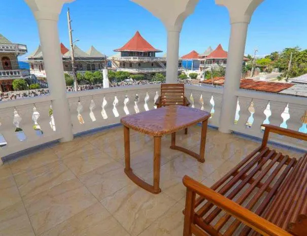 Swimming pool in Dela de-Rose Guest House Negril Jamaica