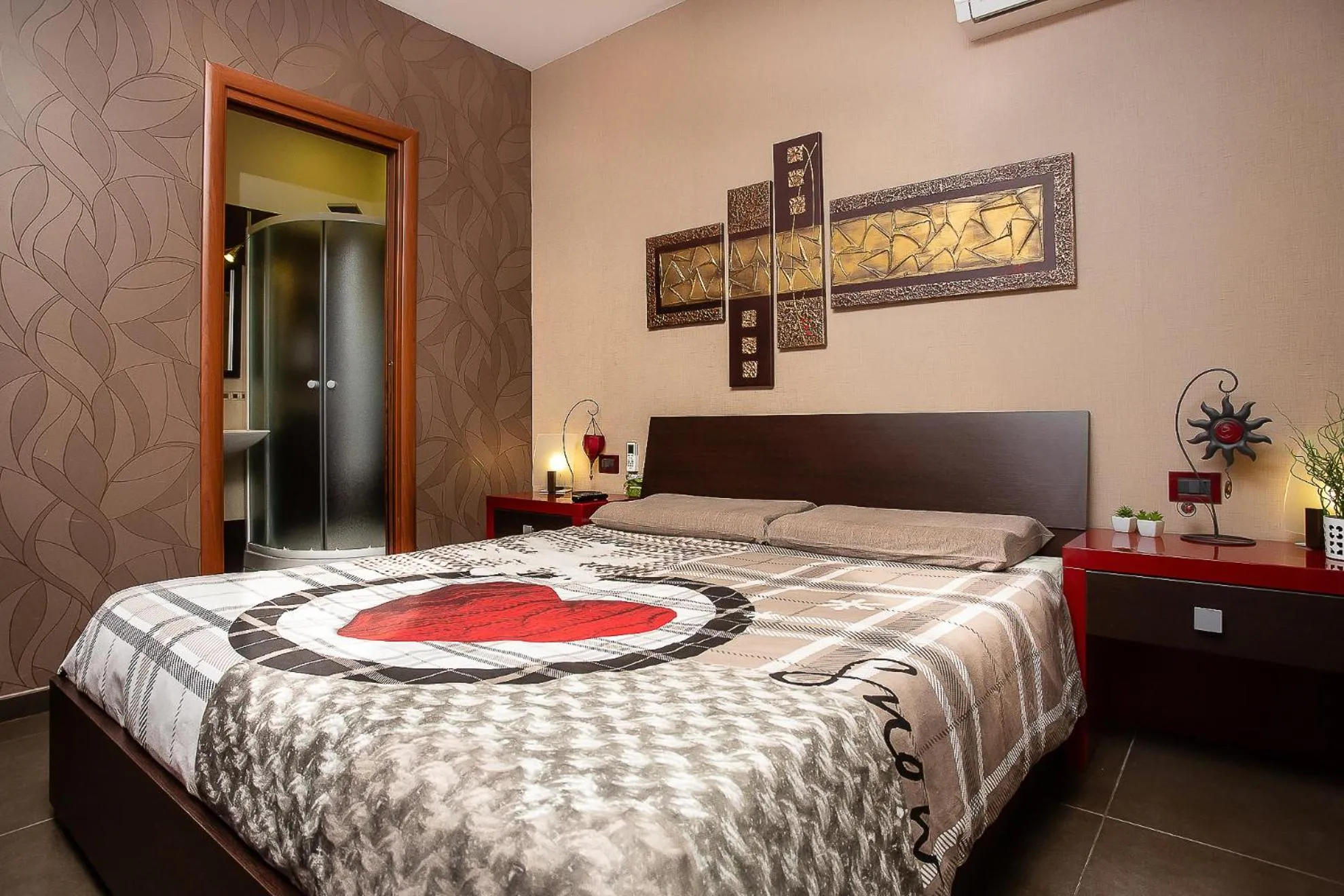 Bed in Eritrea Suite
