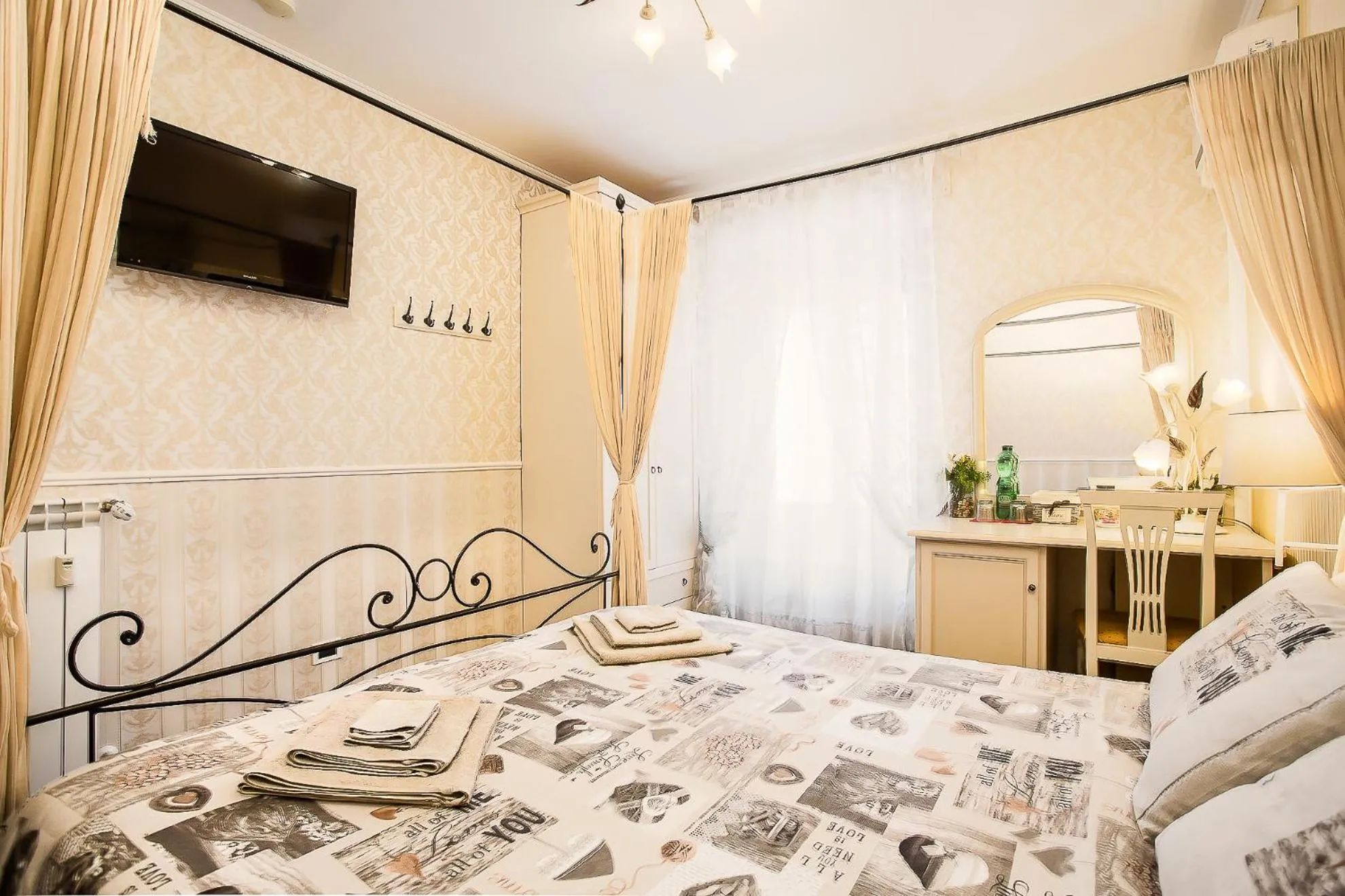 Bed in Eritrea Suite