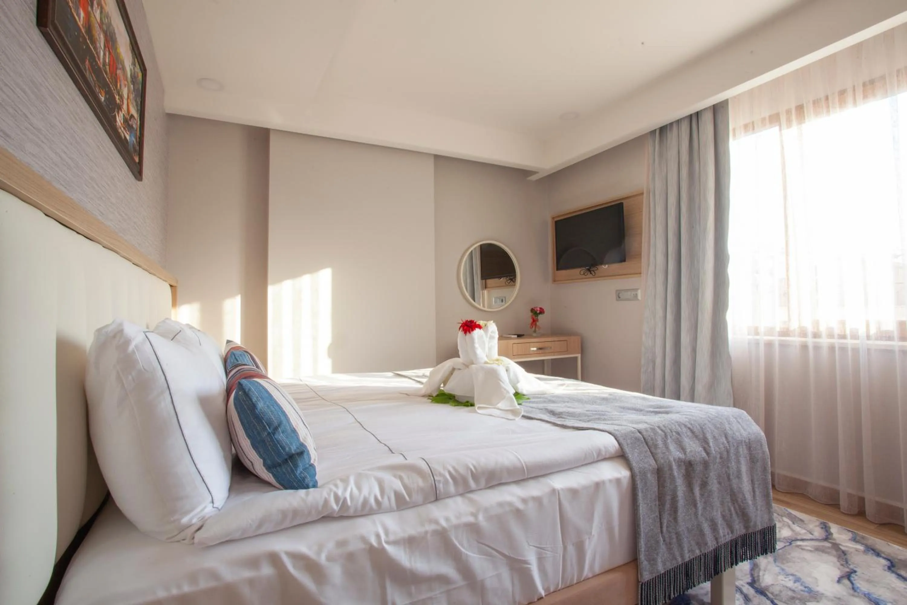 Photo of the whole room, Bed in Old Town Point Hotel & Spa Antalya