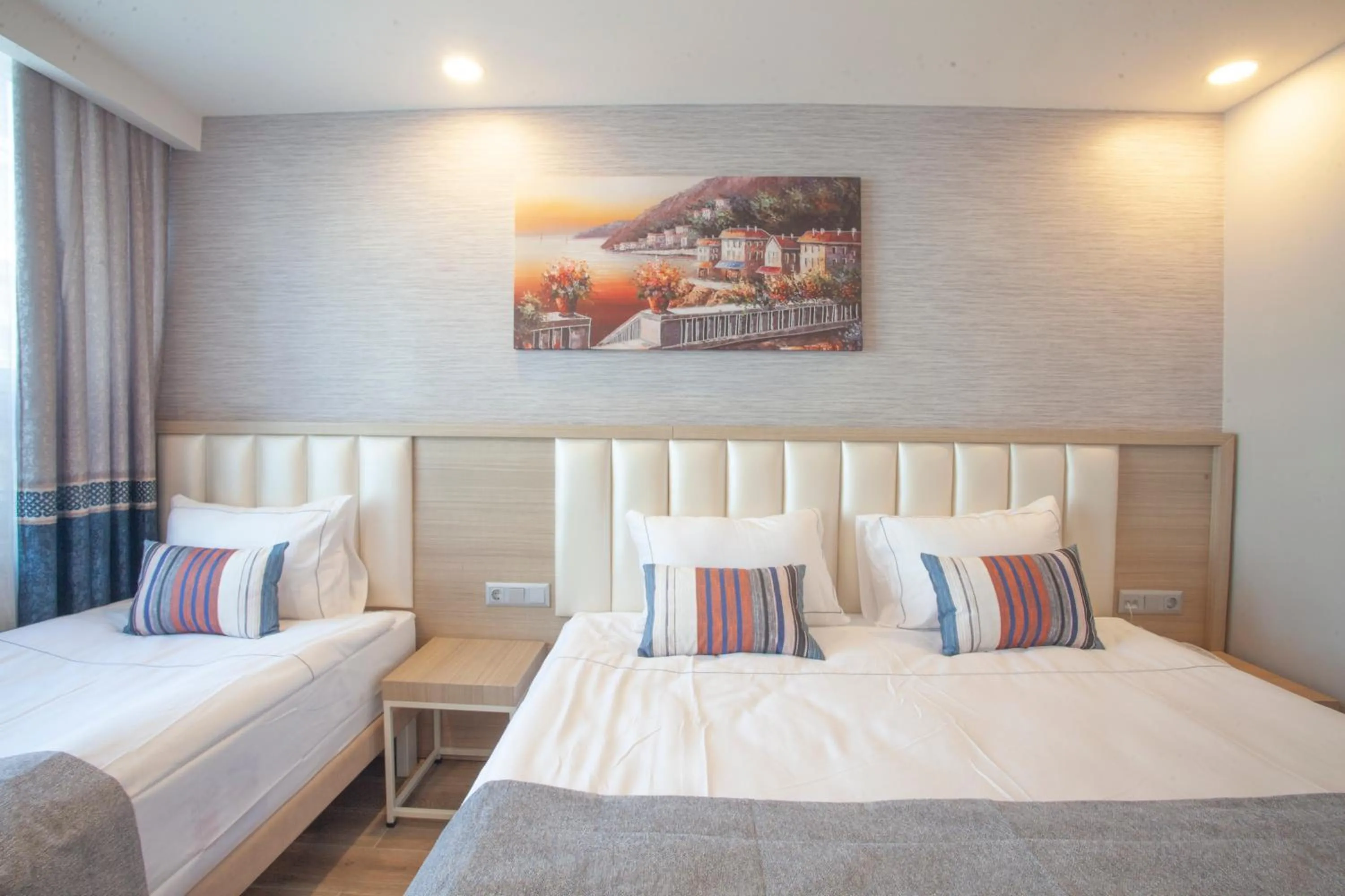 Photo of the whole room, Bed in Old Town Point Hotel & Spa Antalya