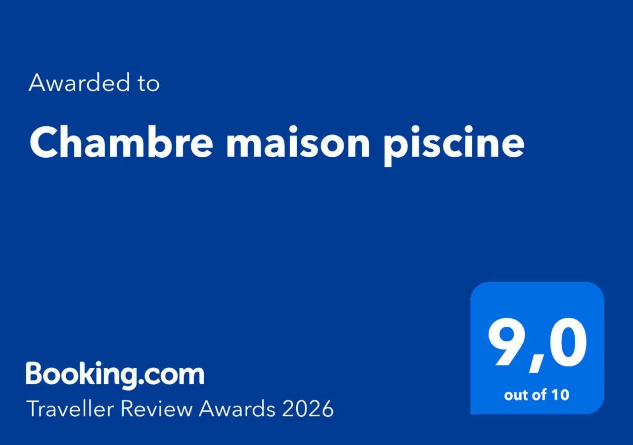Chambre maison piscine