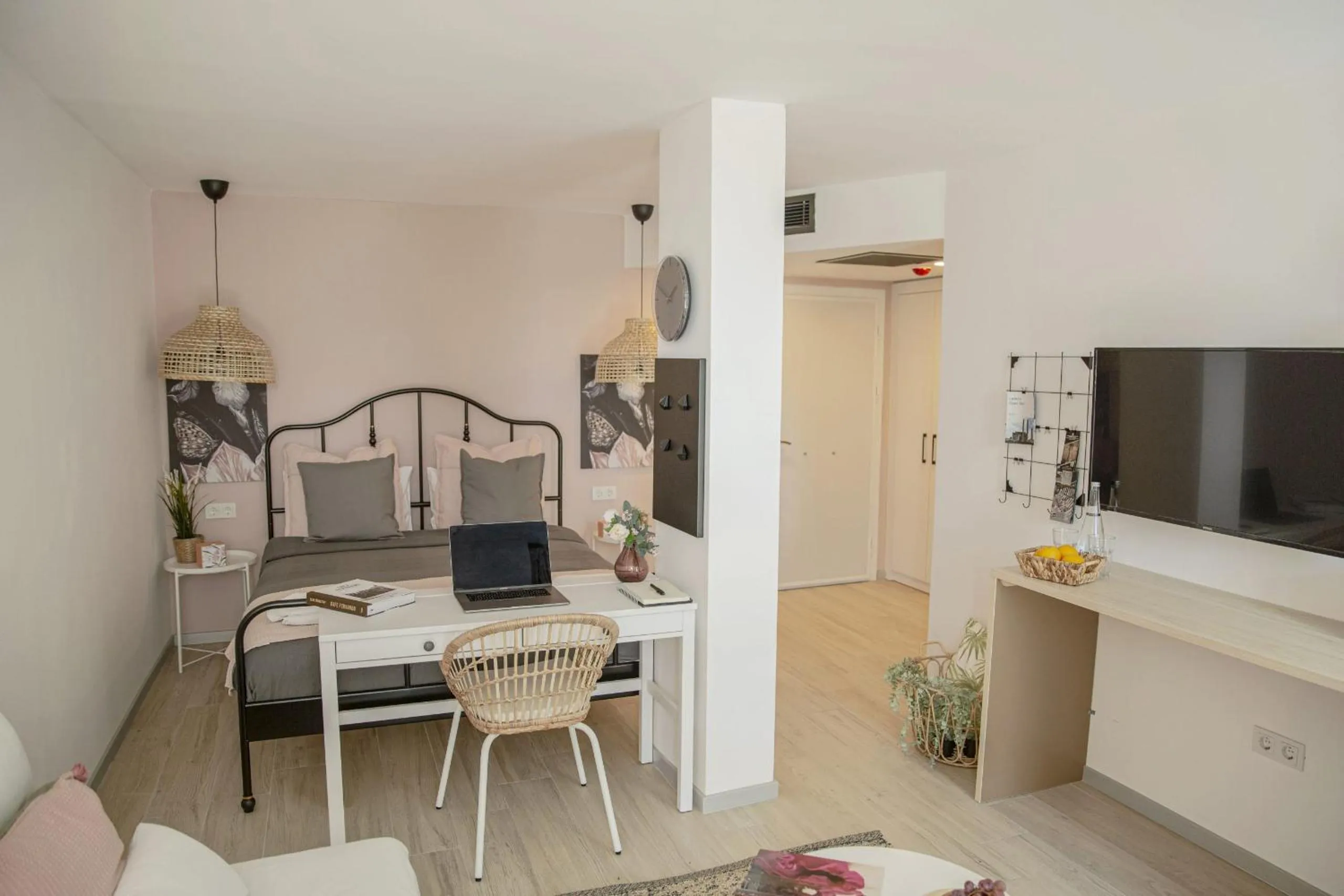 Photo of the whole room in Payava Hotel by True Blue