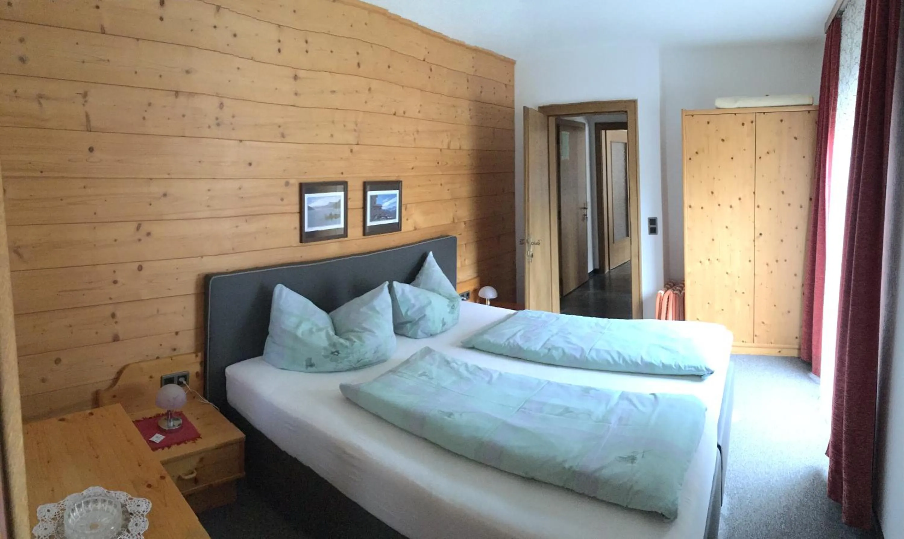 Day, Bed in Garni Fischer