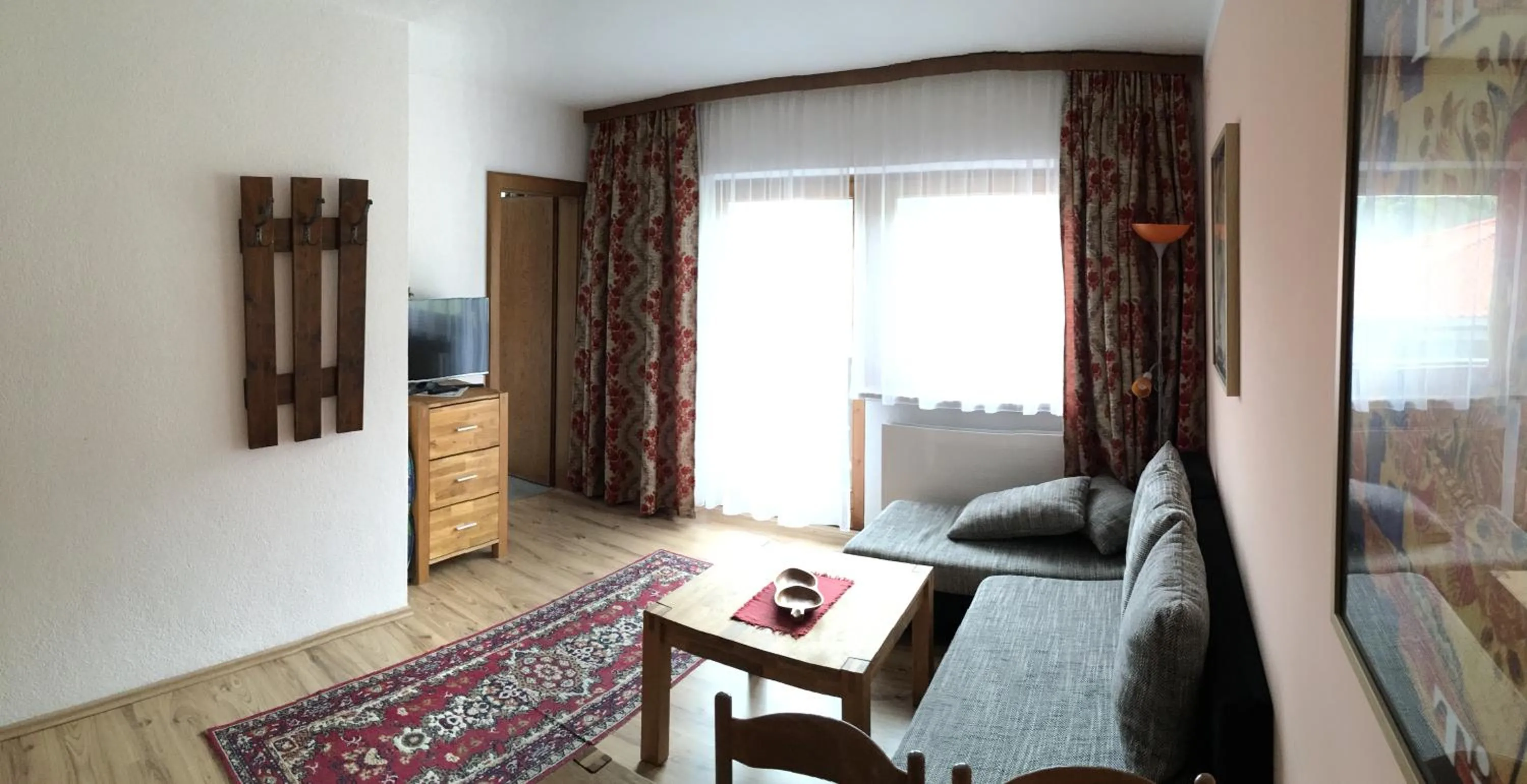 Day, Bed in Garni Fischer