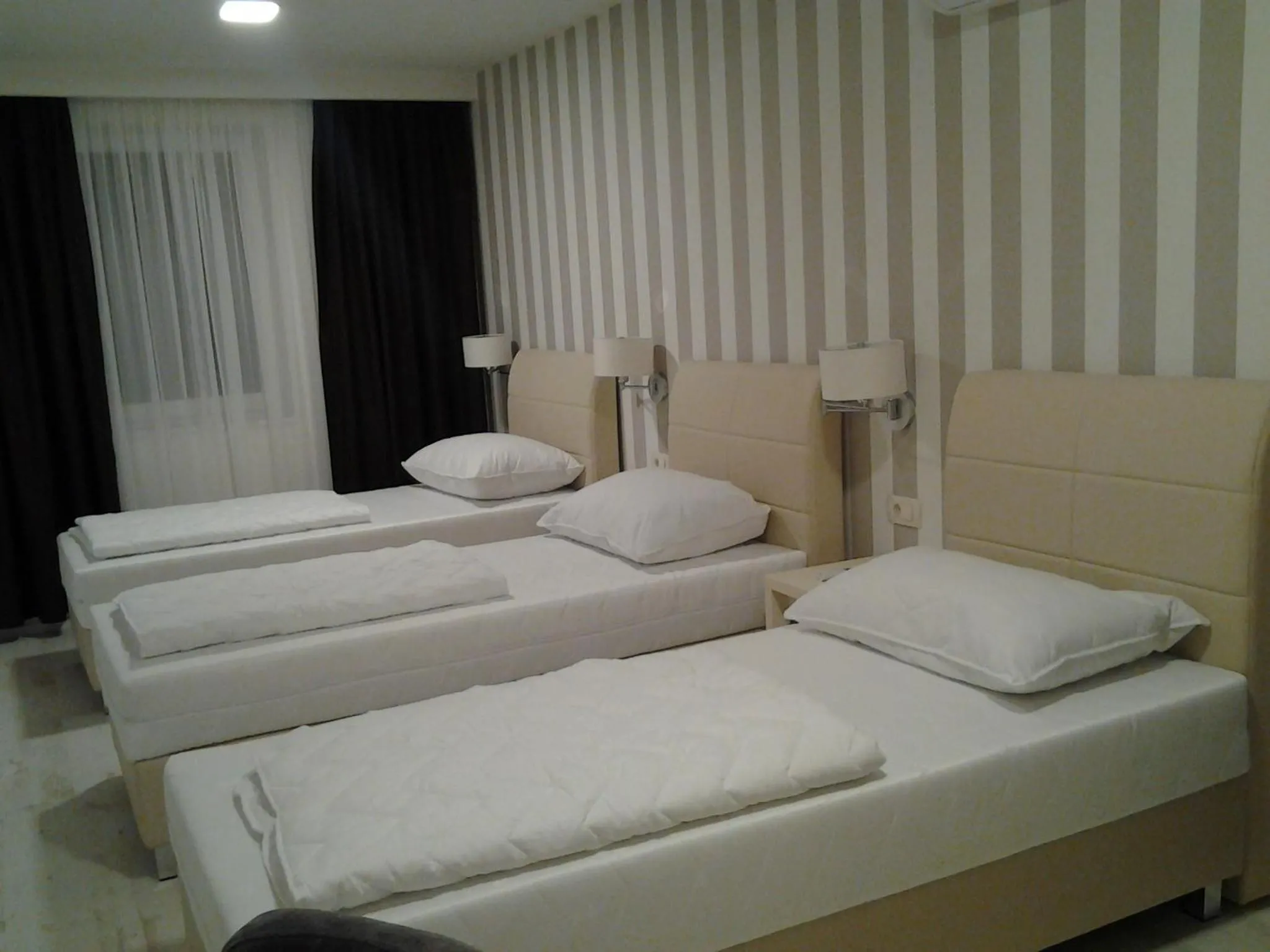 Photo of the whole room, Bed in Pansion Bencun