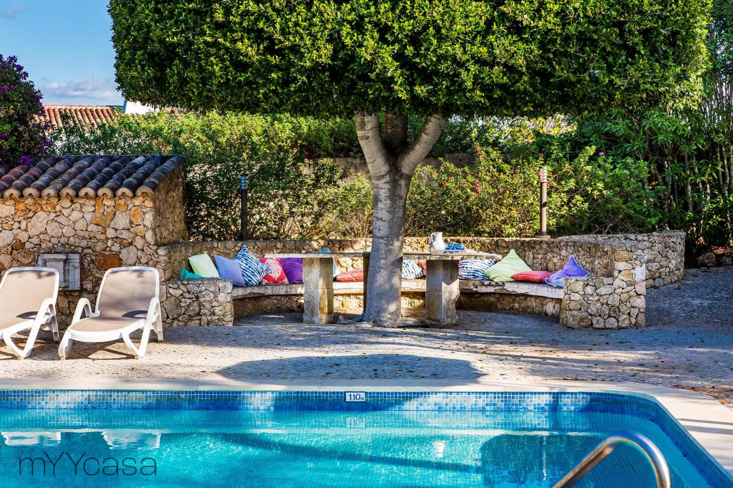 Patio in Quinta Azul - Gorgeous Apartment with Pool & Private Terrace