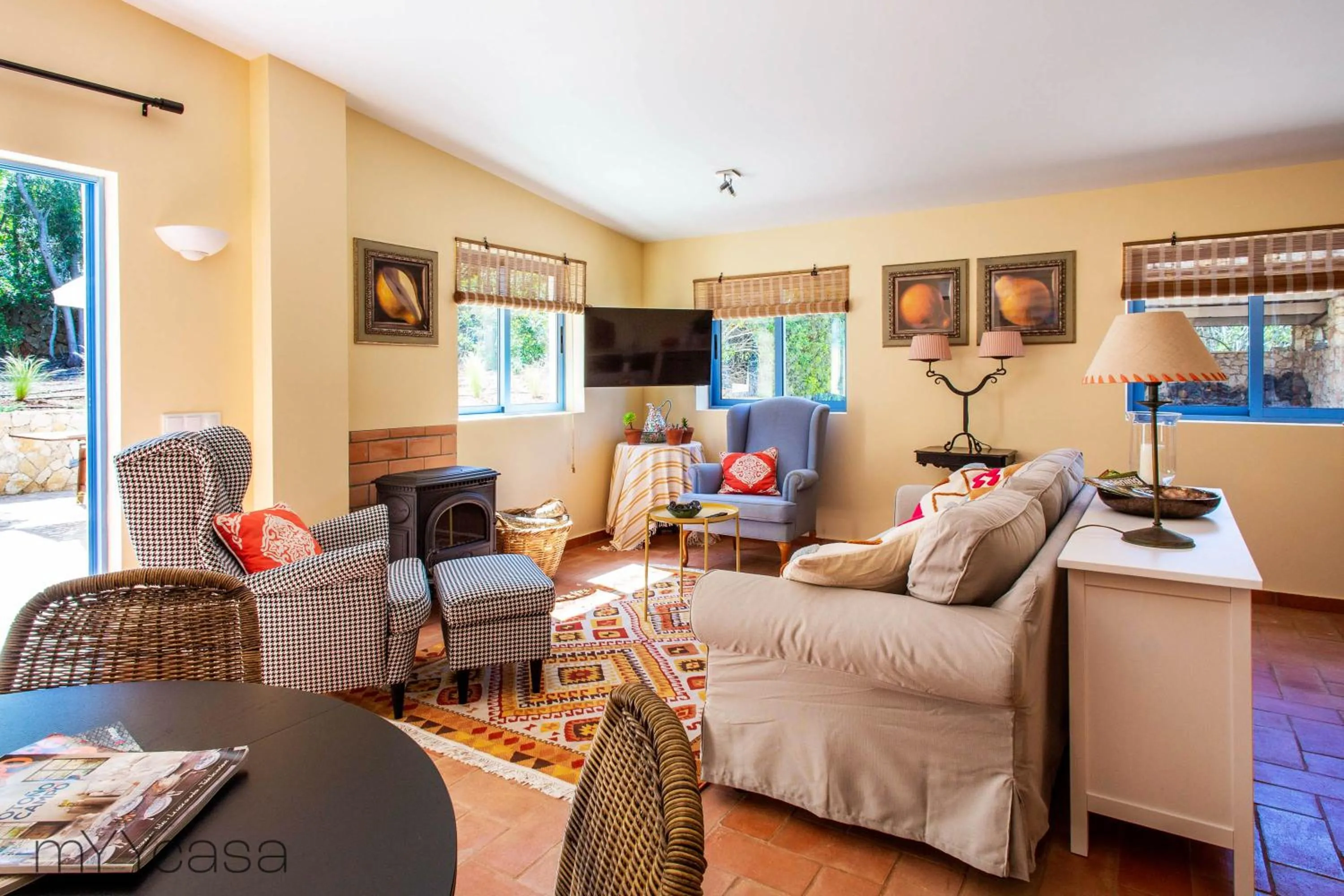TV and multimedia in Quinta Azul - Gorgeous Apartment with Pool & Private Terrace