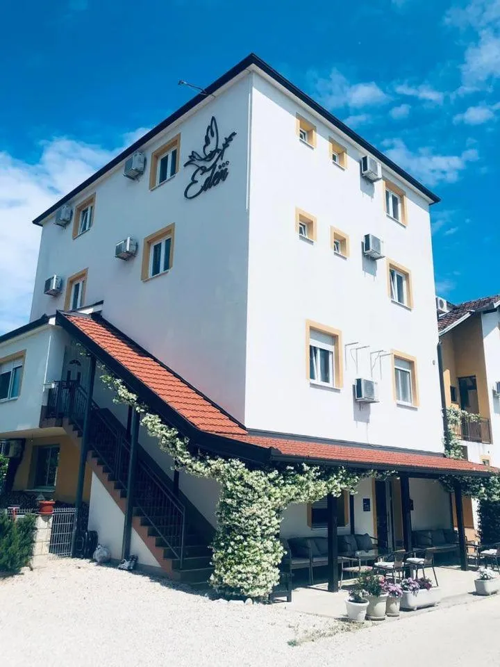 Property building in Pansion Eden