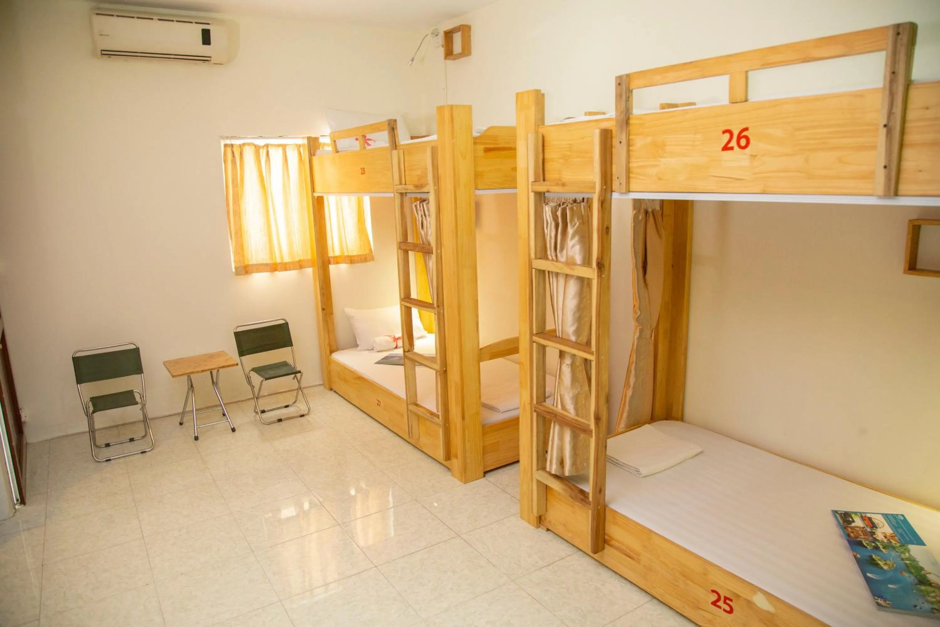 bunk bed, Bed in Hanoi City Backpackers Hostel