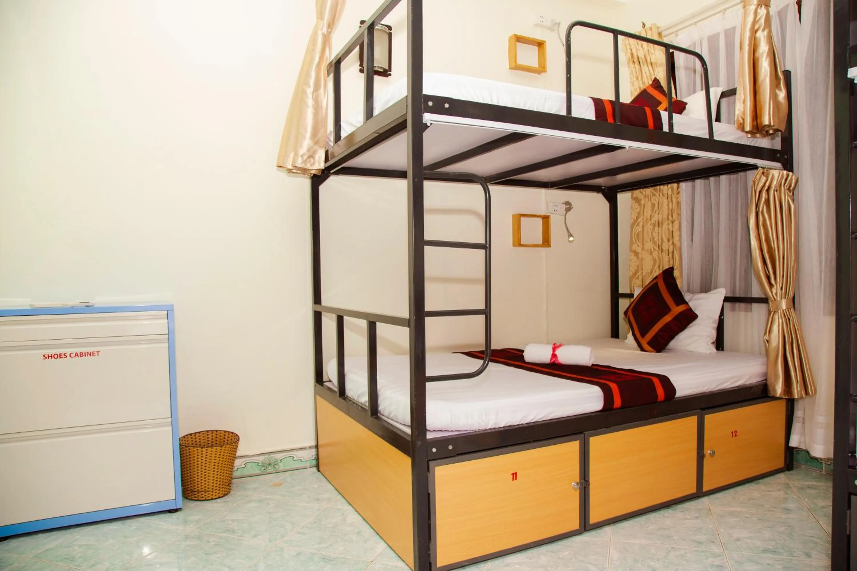 bunk bed, Bed in Hanoi City Backpackers Hostel