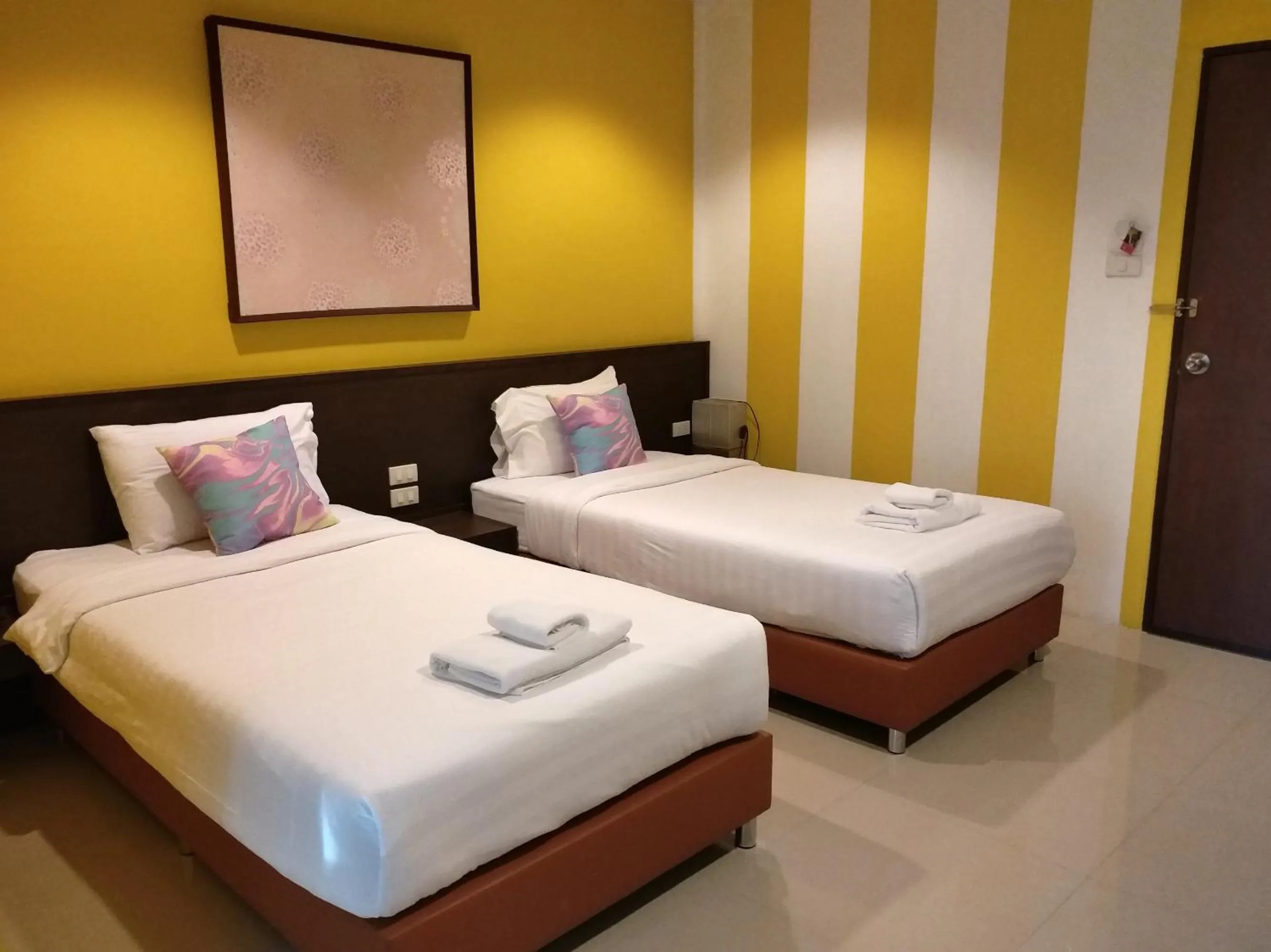 Bedroom, Bed in Sand Paisan Resort