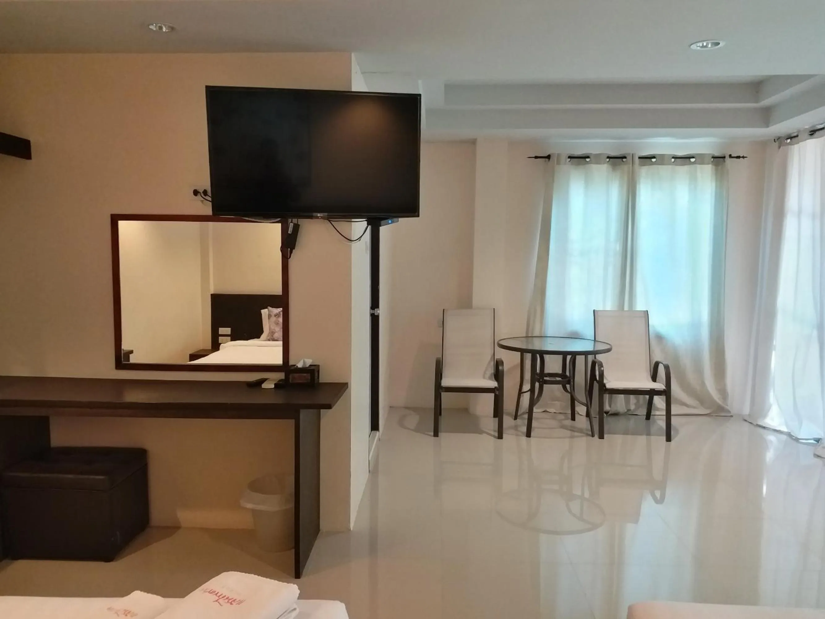 TV and multimedia in Sand Paisan Resort