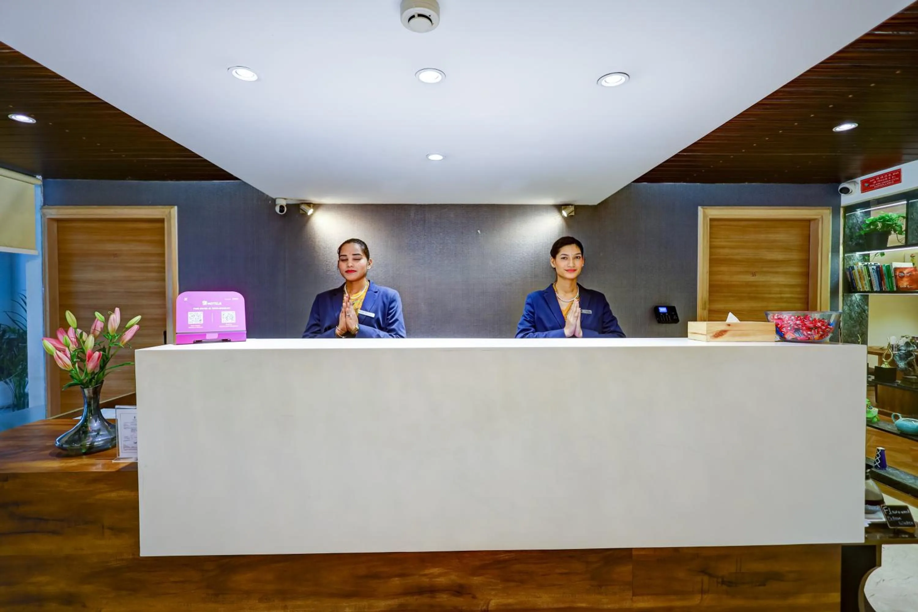 Lobby or reception in Hotel 91 Huda City Centre