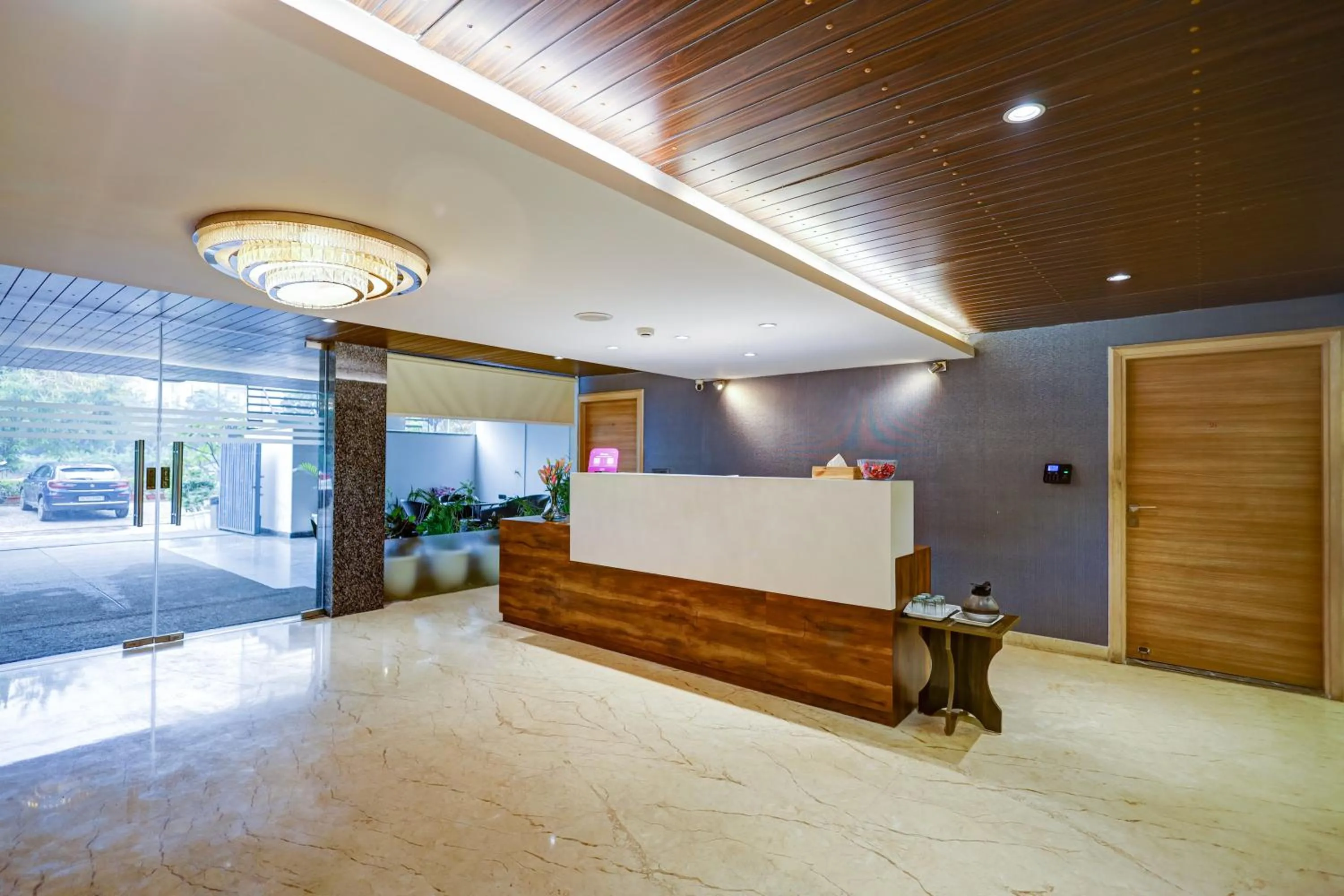 Facade/entrance in Hotel 91 Huda City Centre