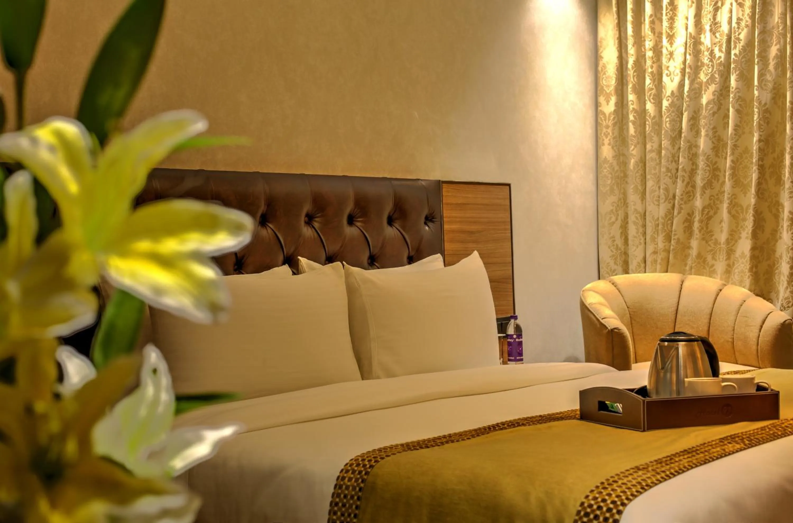 Bed in Hotel 91 Huda City Centre