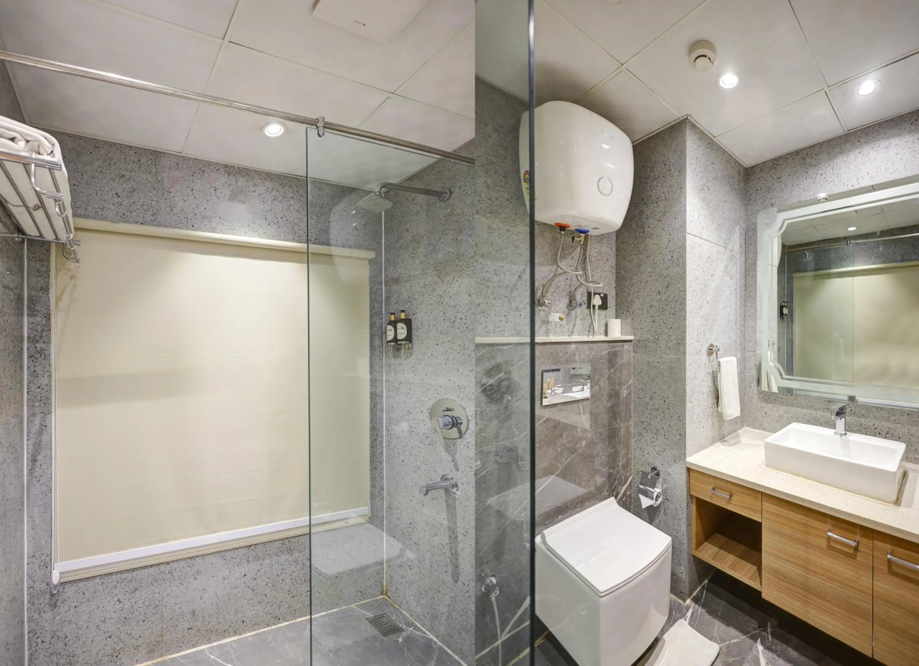 Bathroom in Hotel 91 Huda City Centre