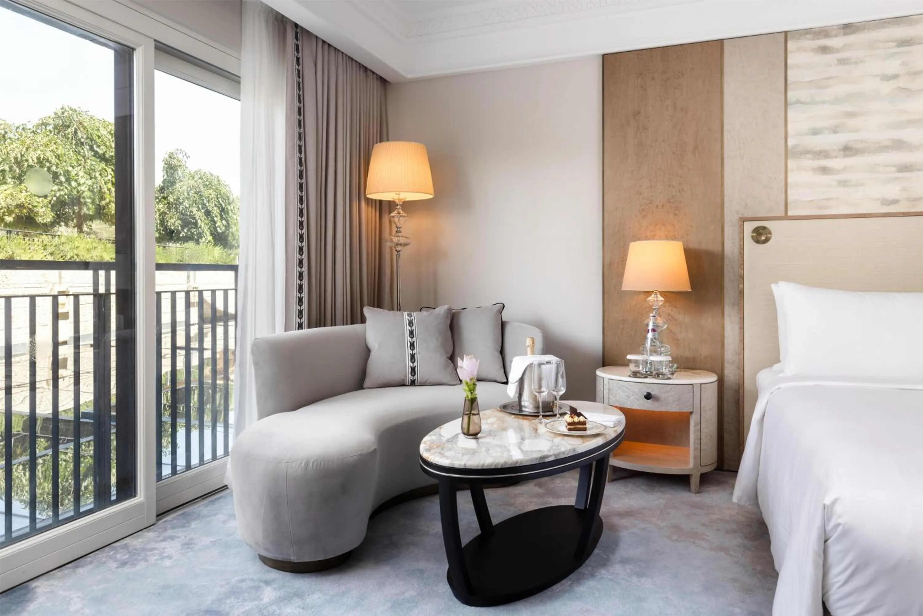 Living room, Bed in Waldorf Astoria Jerusalem